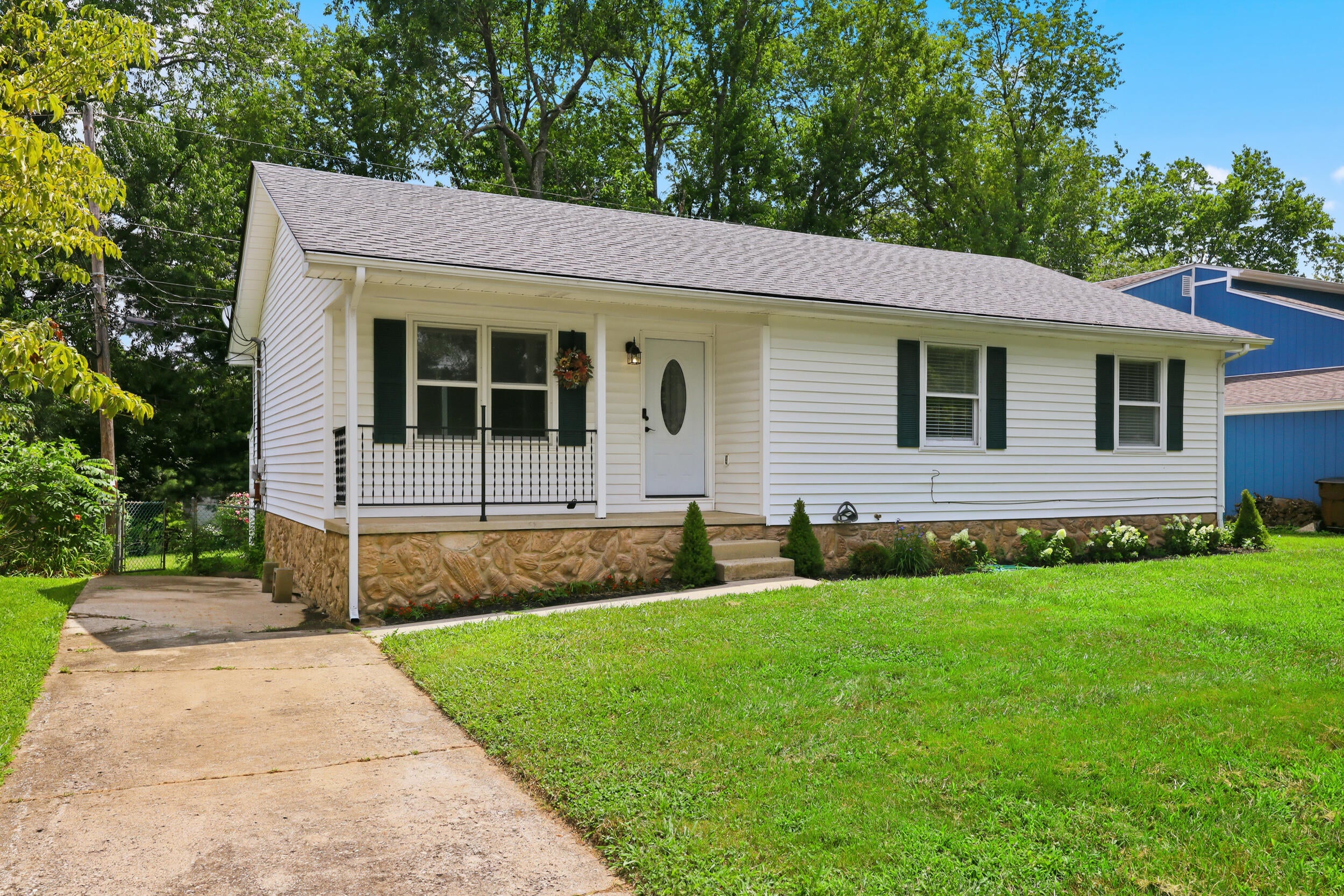 1137 Wood Ridge Road — photo