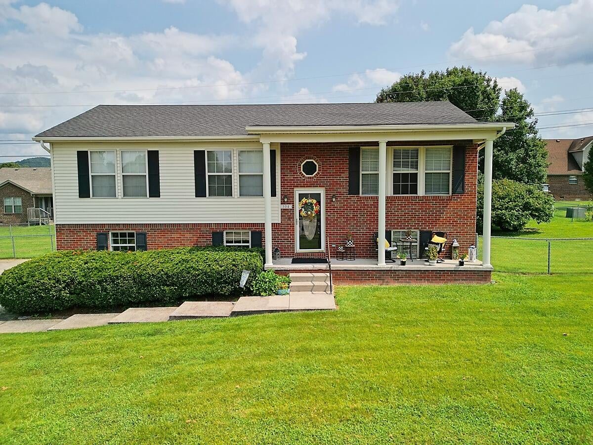 504 Scenic View Circle — photo