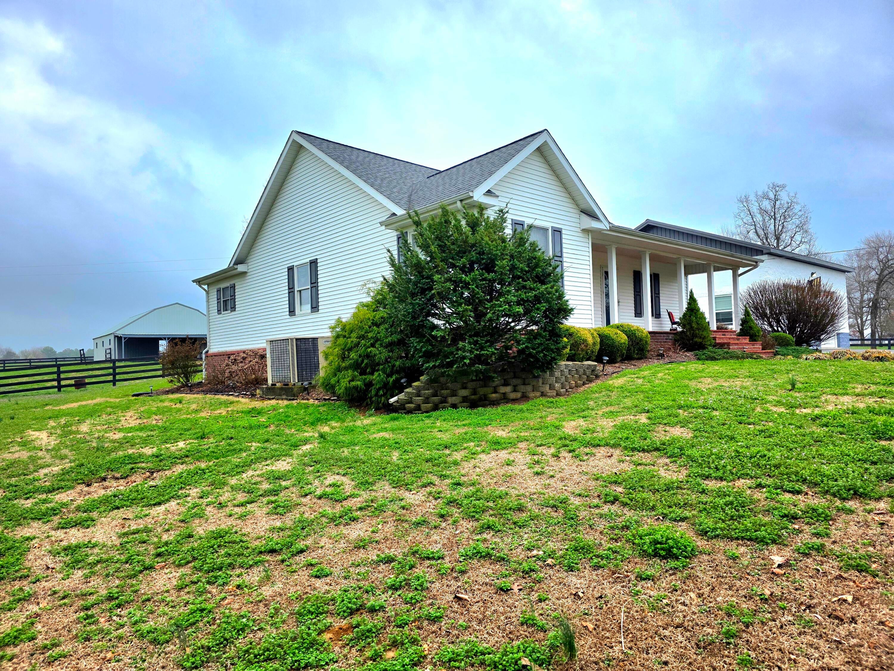 1498 Coopertown Road — photo