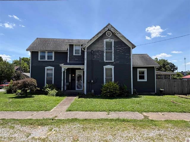 601 W Locust Street — photo