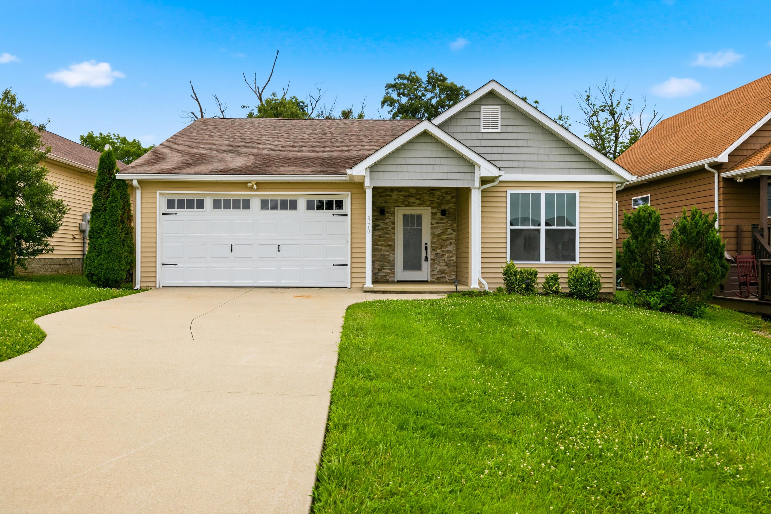 370 Persimmon Way — photo