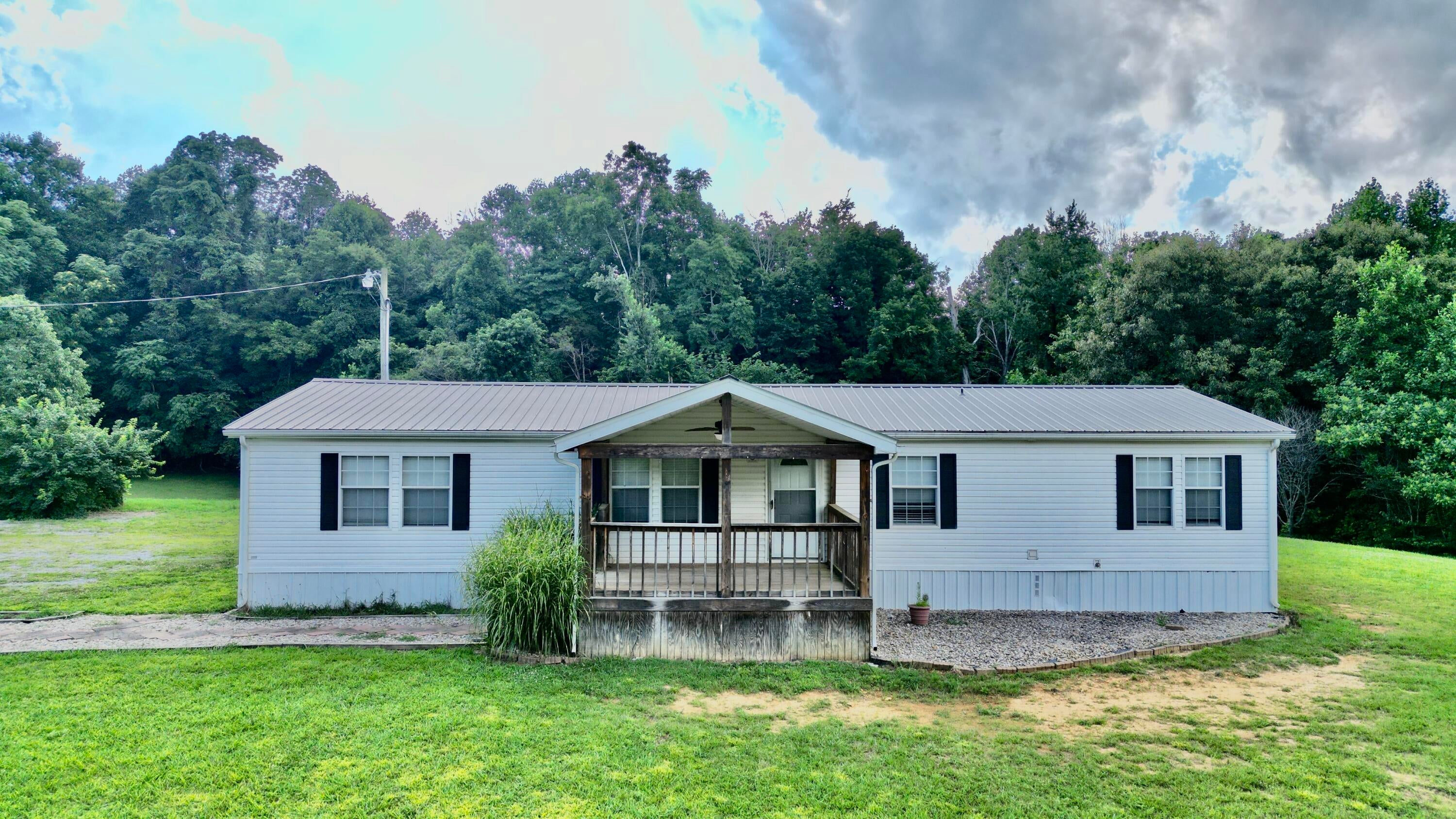 290 Denmark Lane — photo