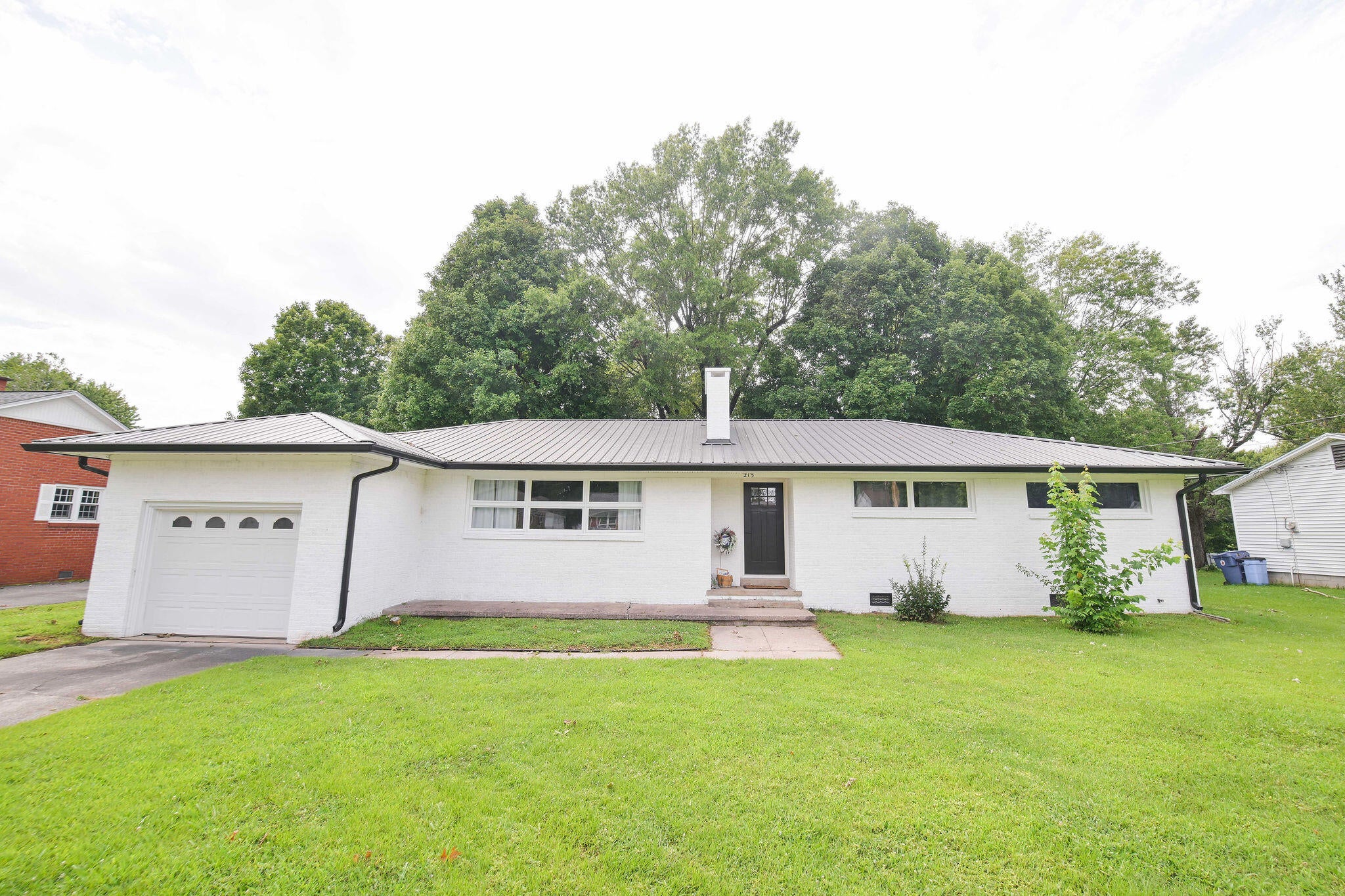 213 Fairlane Drive — photo