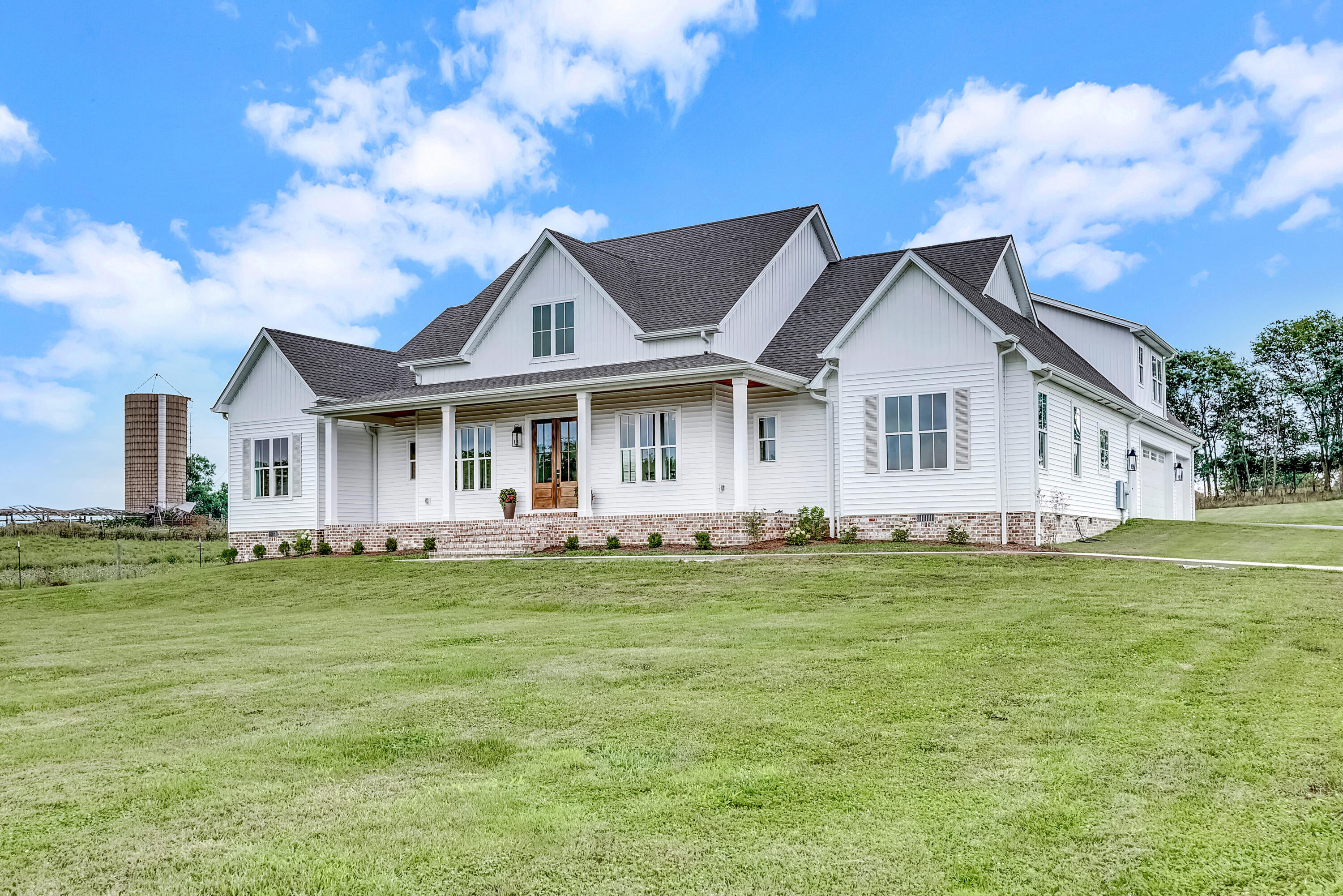 1170 Dry Fork Road — photo