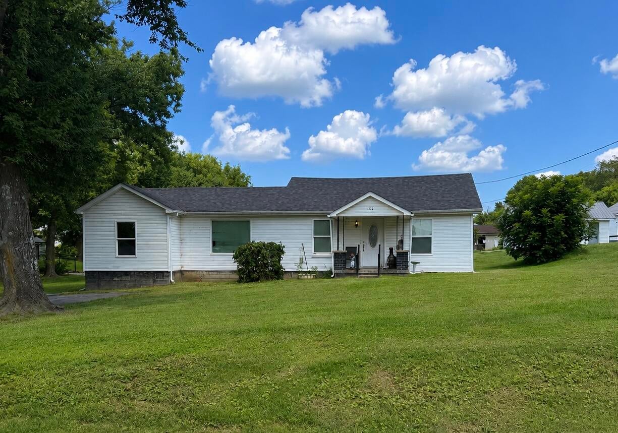 1112 E Rice Lane — photo