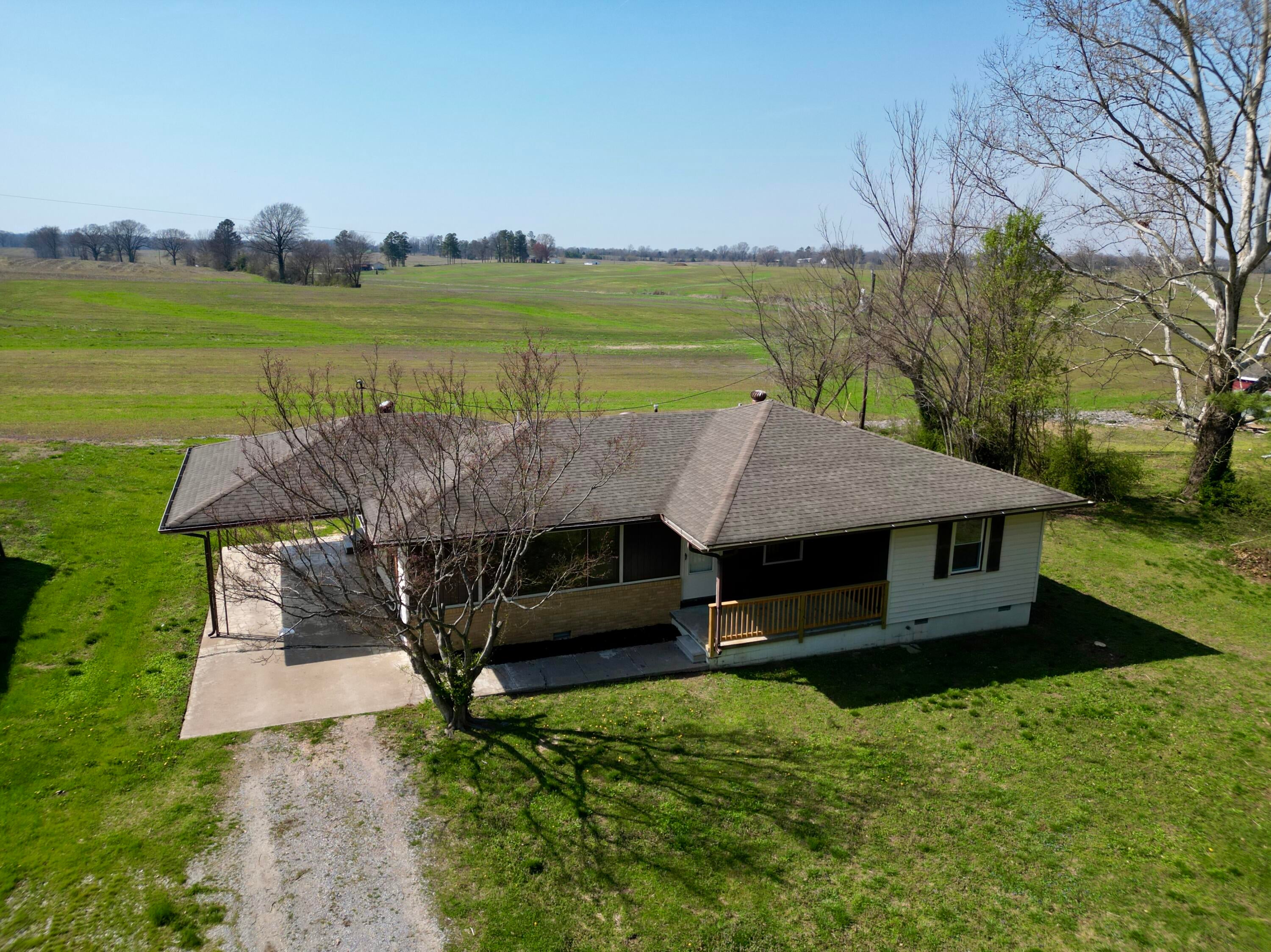 16155 US-45 — photo