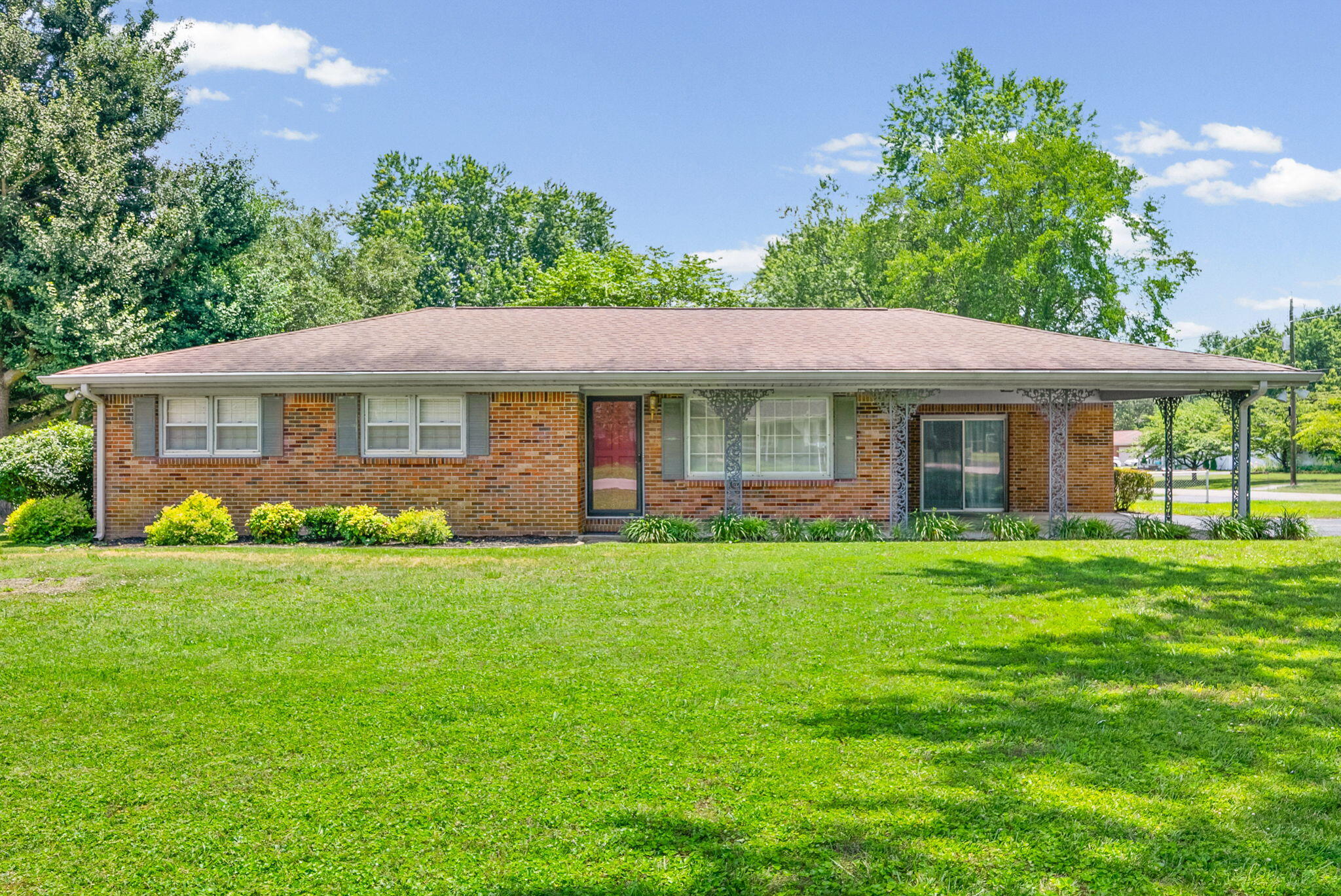 301 Donna Drive — photo