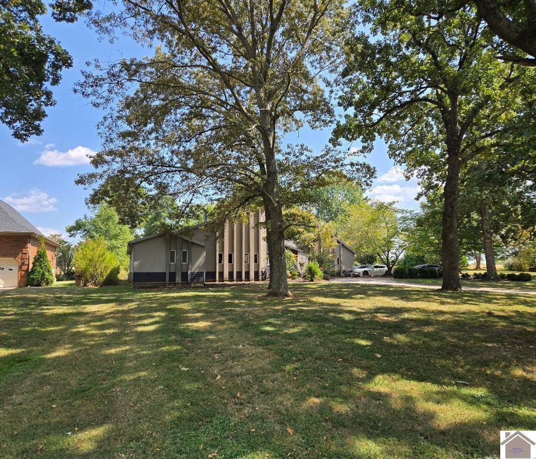 636 Oaks Country Club Road — photo