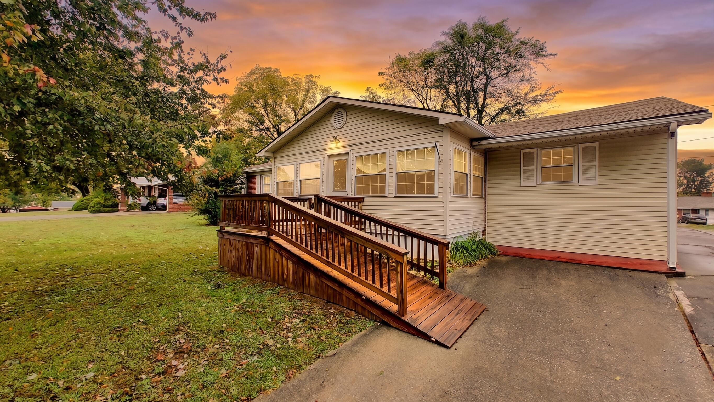 410 Pecan Drive — photo