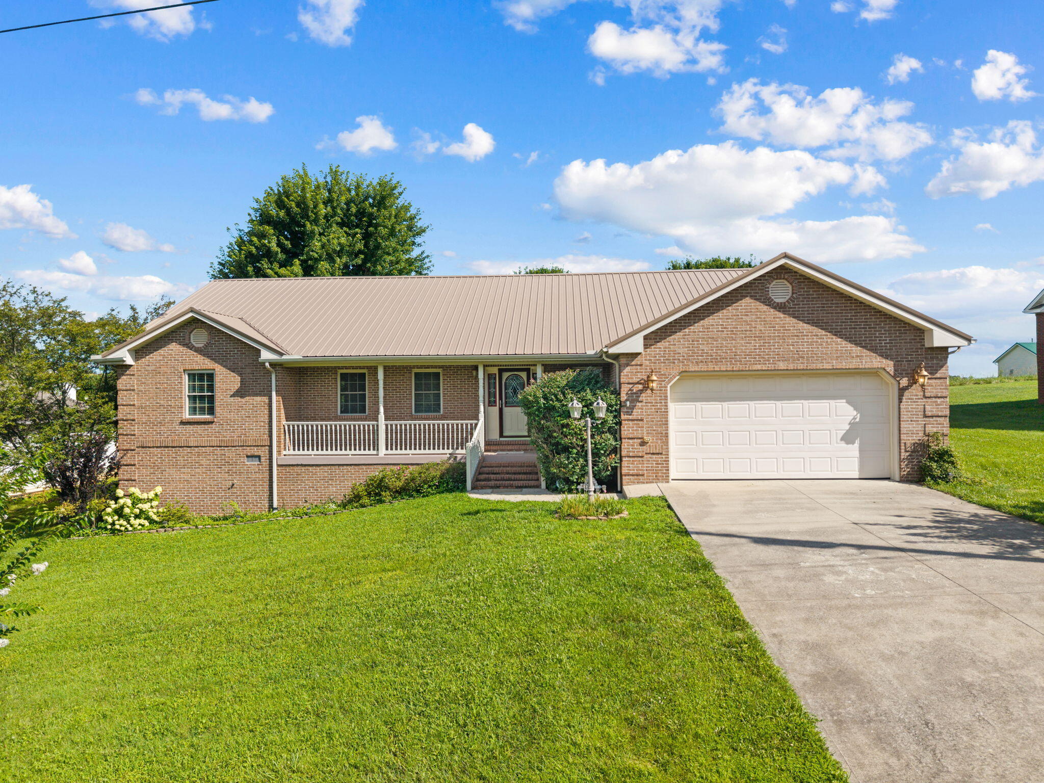 85 E Cherry Drive — photo