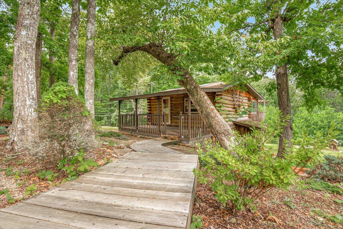 935 Whippoorwill Road — photo