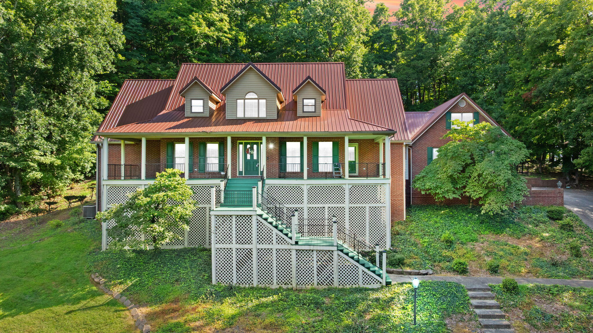 78 Woodhaven Court — photo