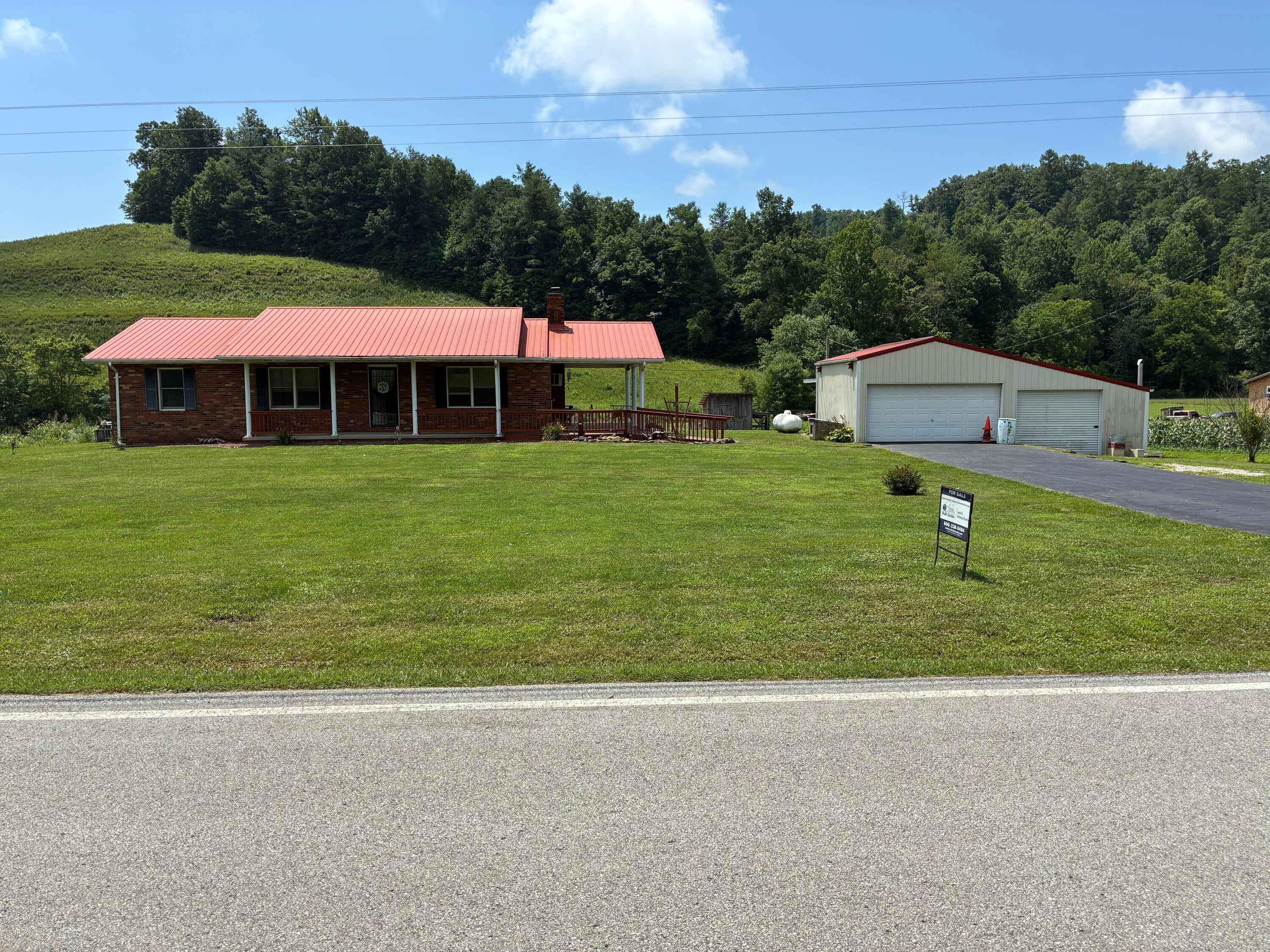 1183 Hwy 2027 — photo