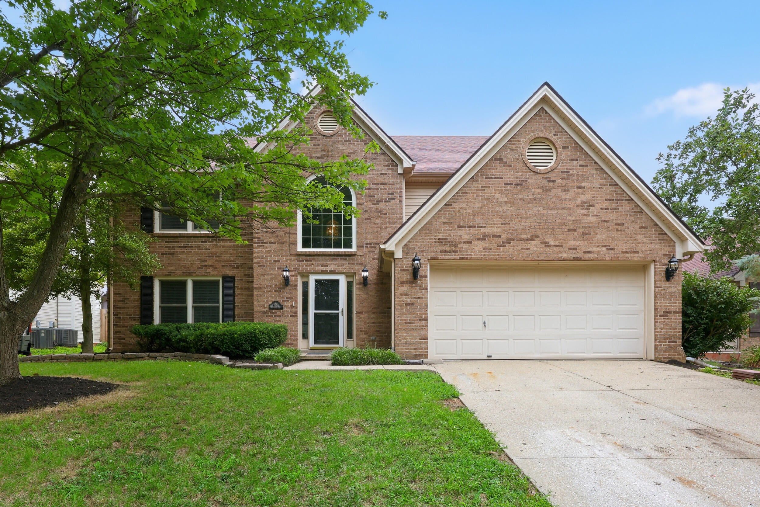 385 Whitfield Drive — photo