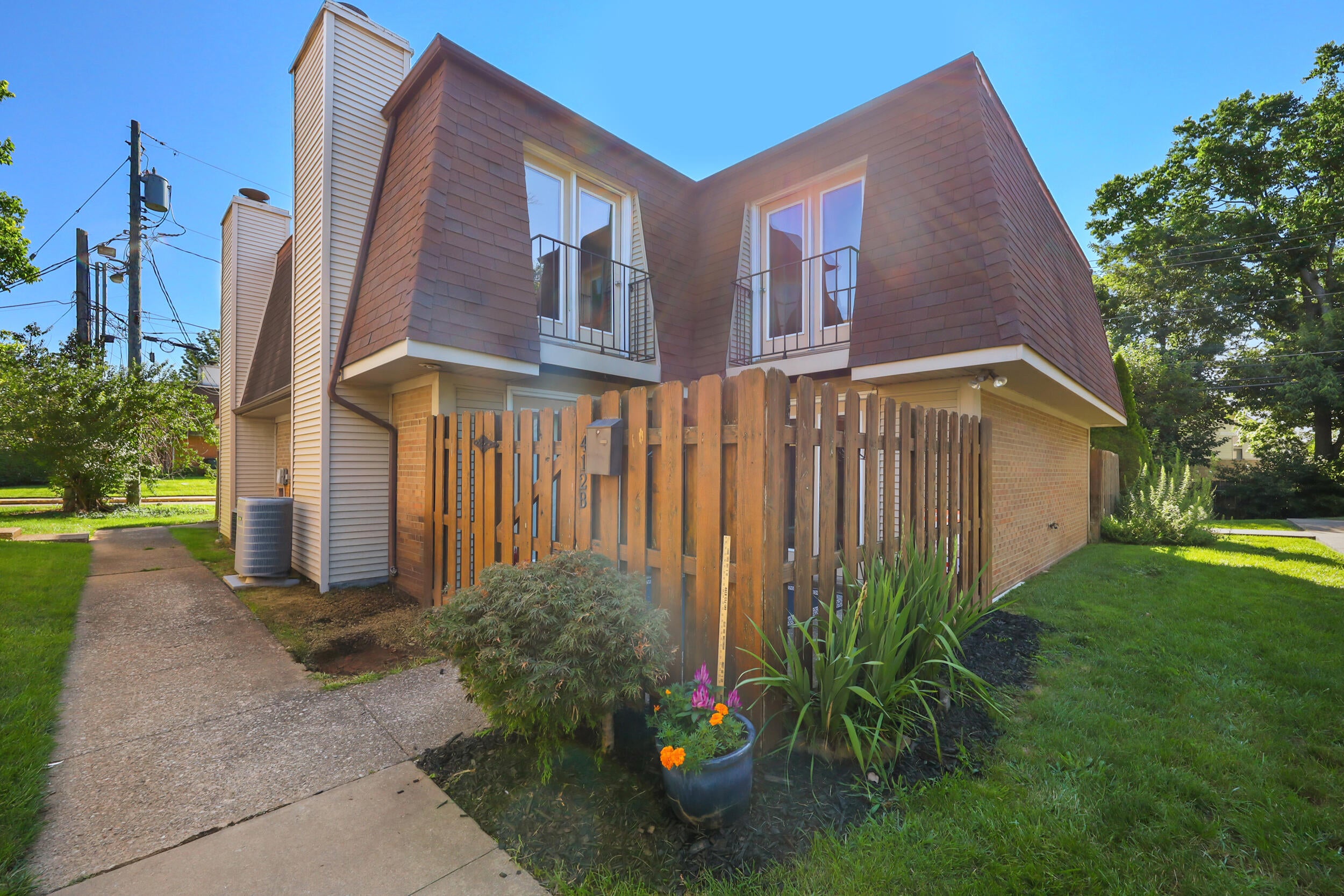 412 Darby Creek Road B — photo