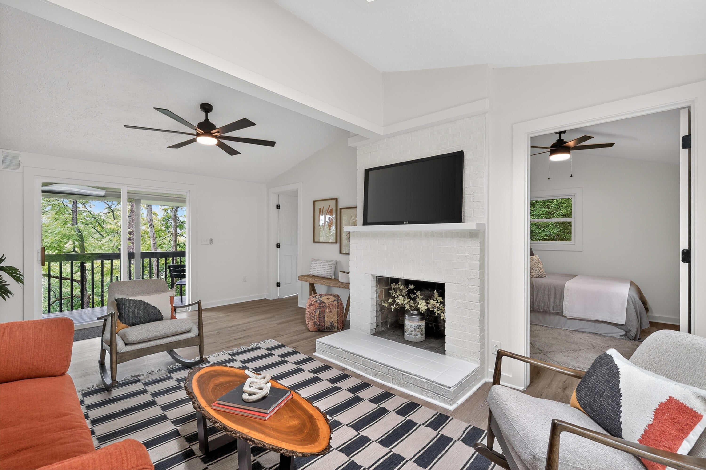 380 Highview Drive — photo