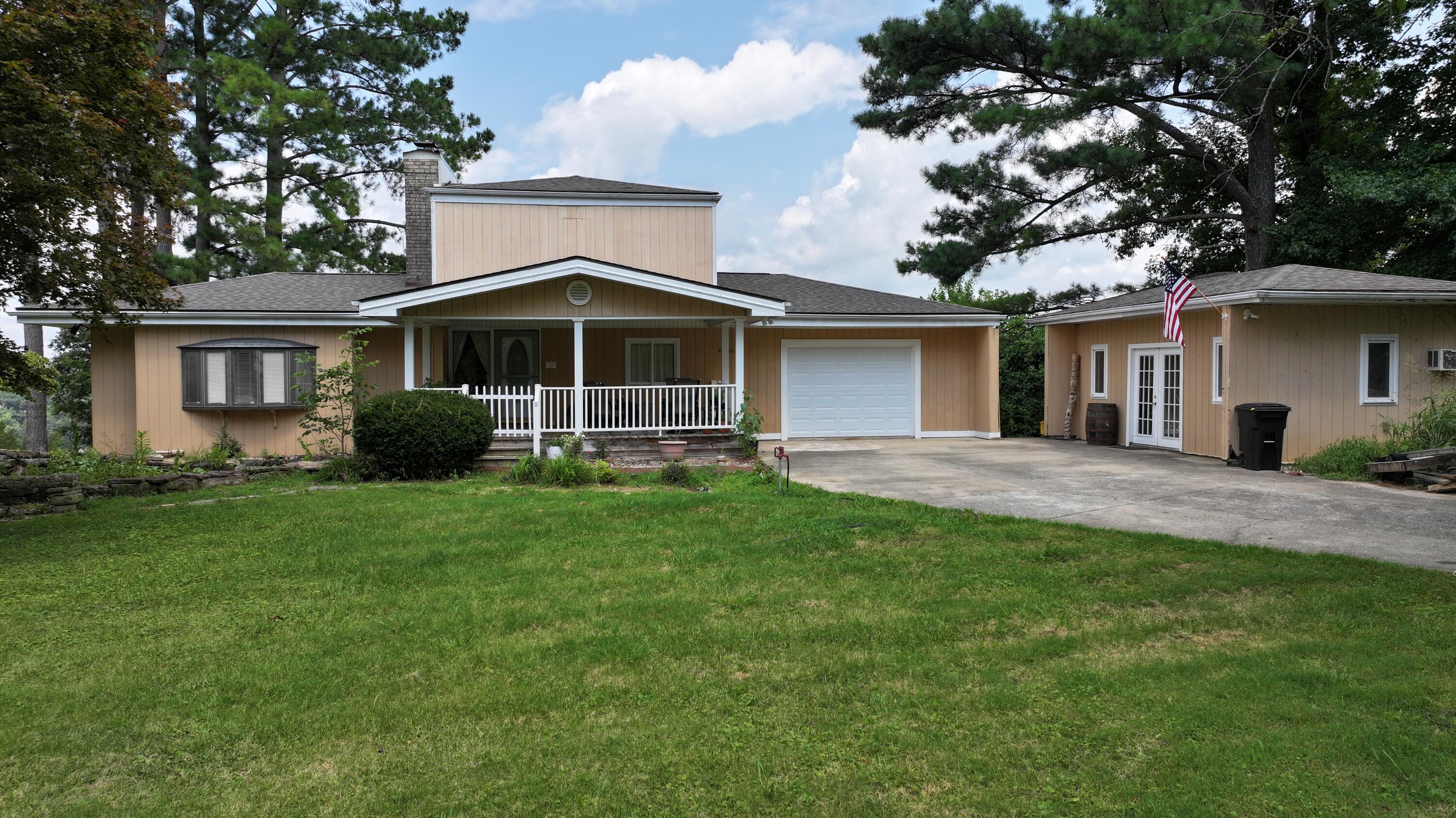 202 Peaceful Cove Lane — photo