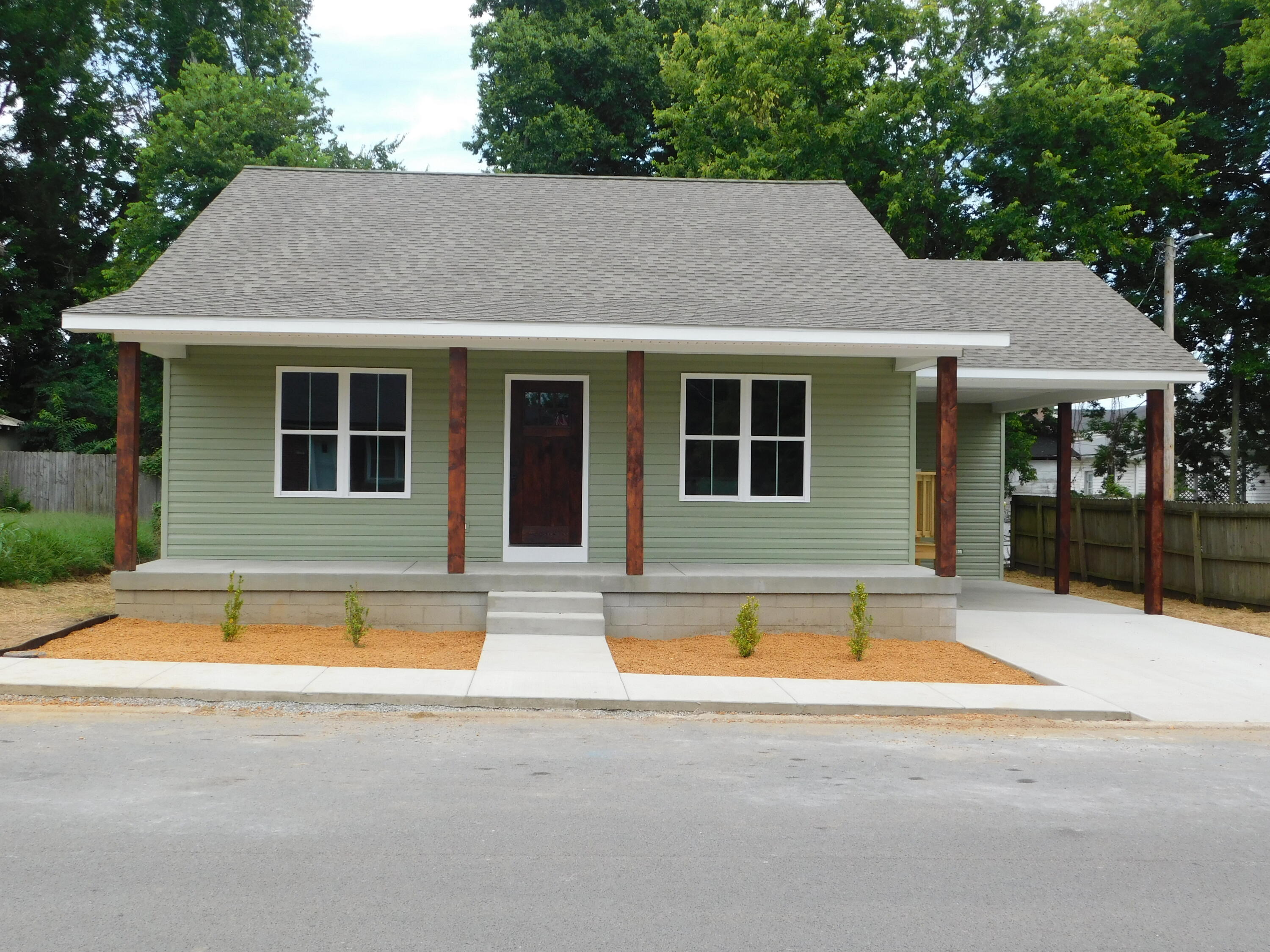 204 N Plum Street — photo