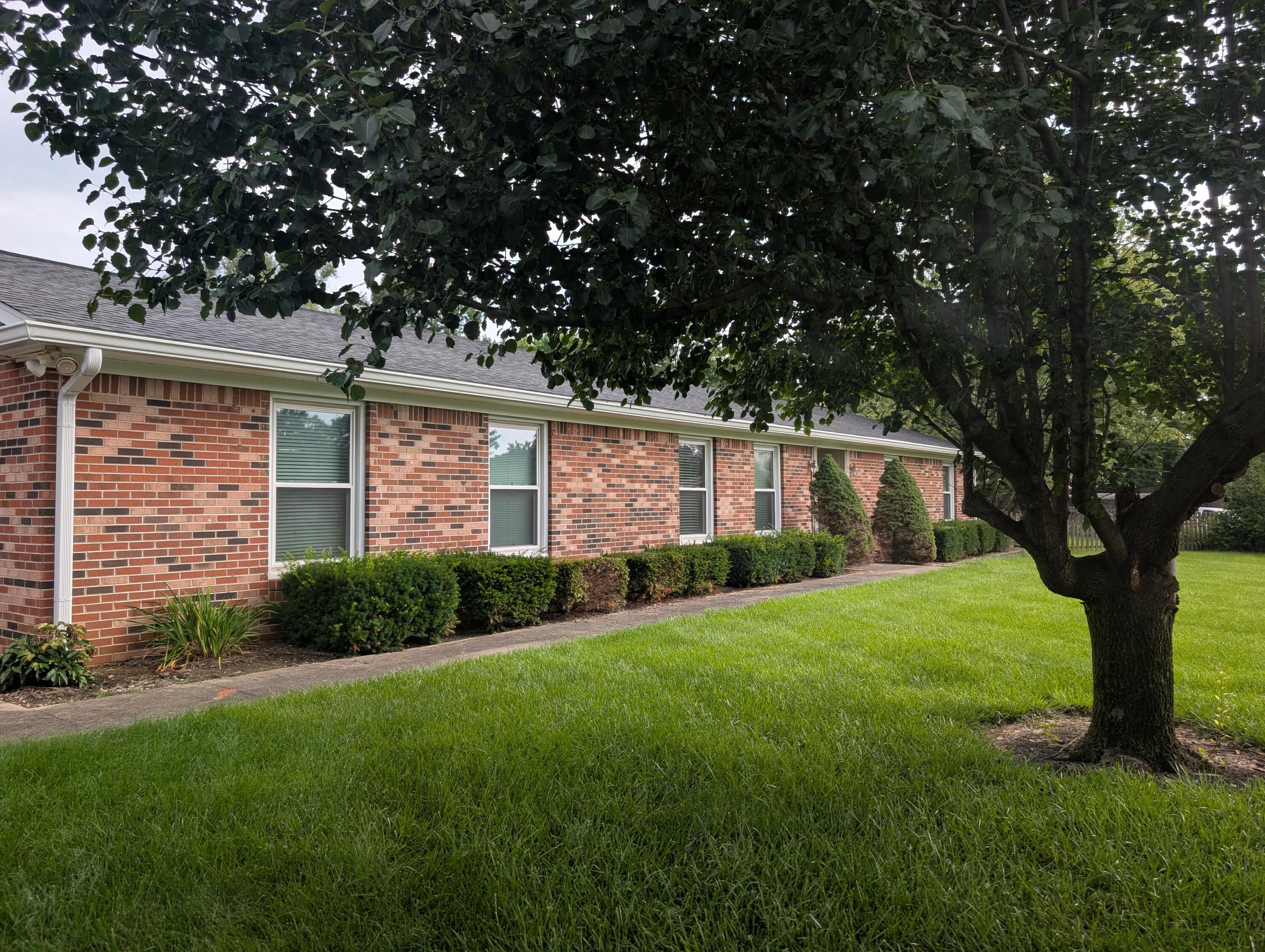 215 Glenn Court — photo