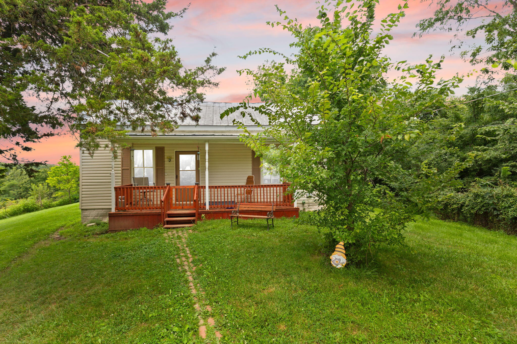 400 N Dividing Ridge Road — photo
