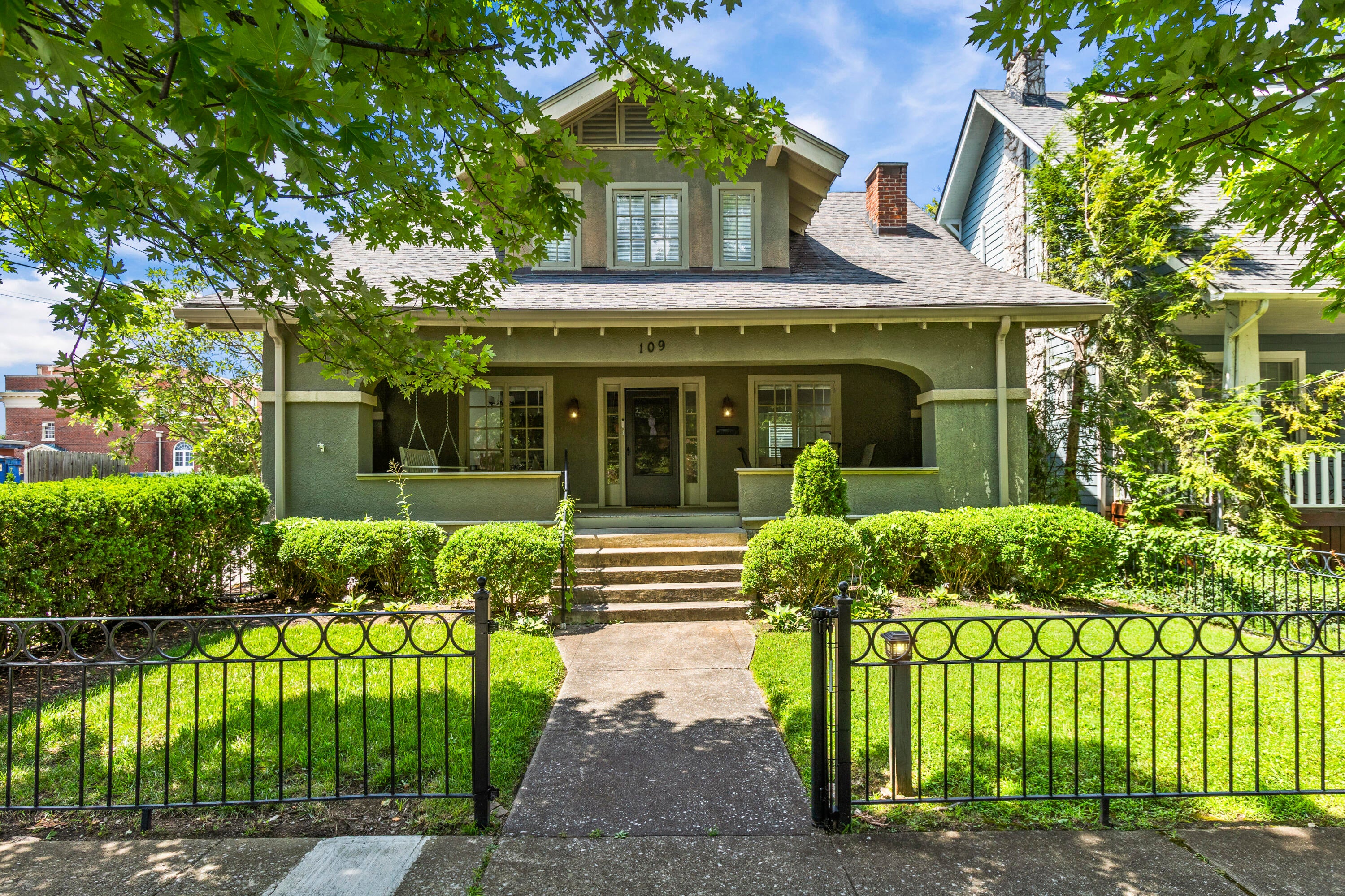 109 N Ashland Avenue — photo