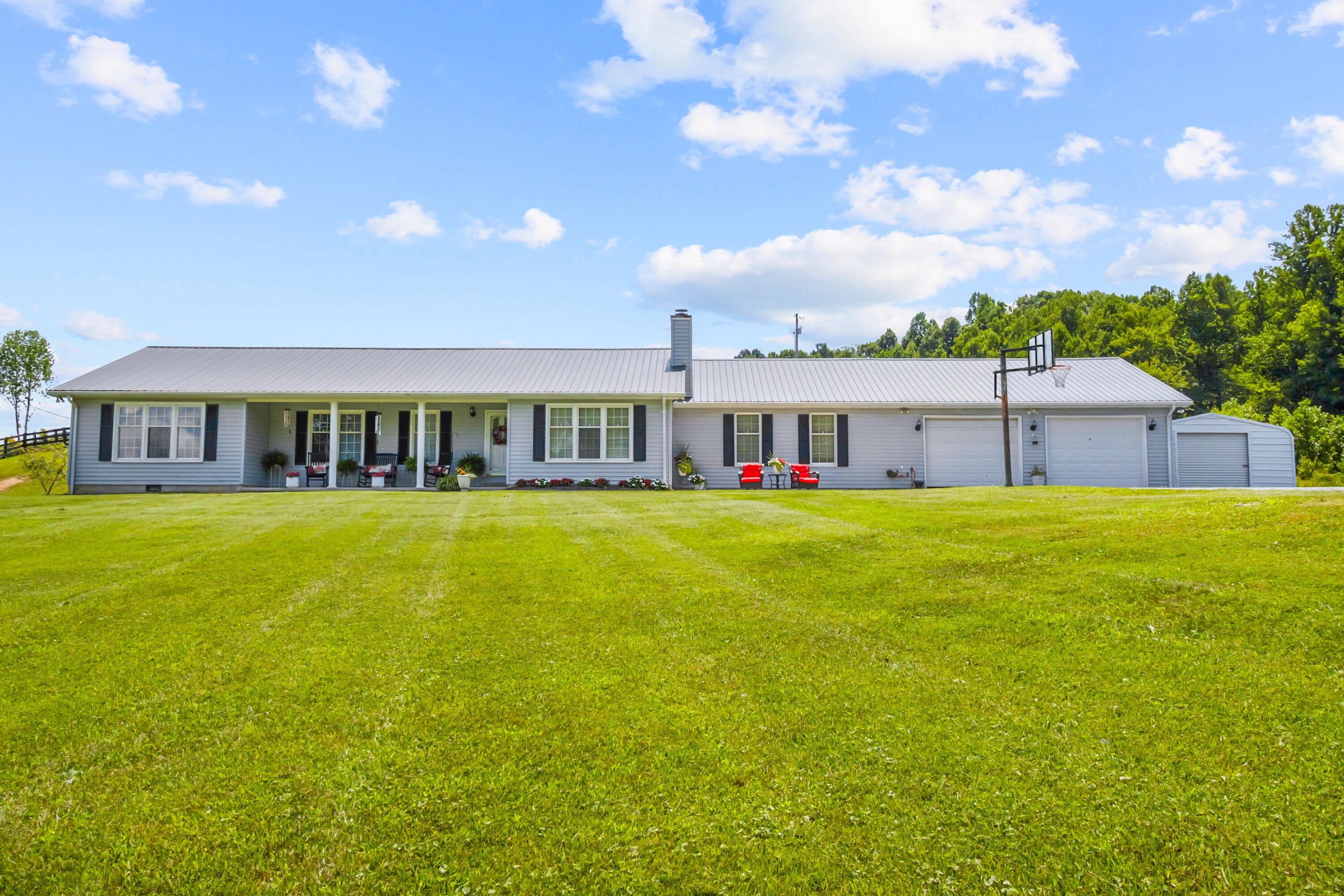 11031 US-421 — photo