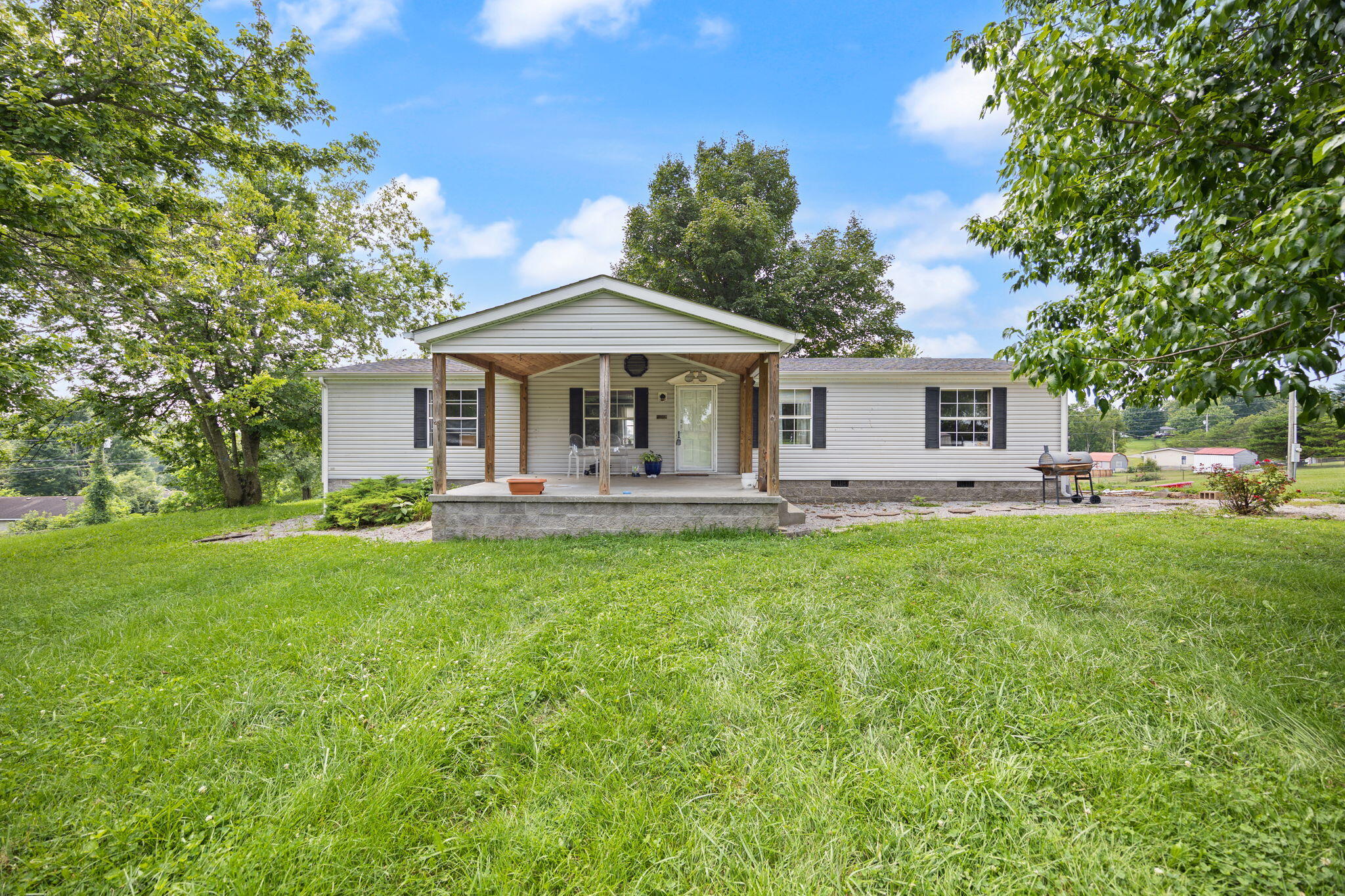 301 Jessica Circle — photo