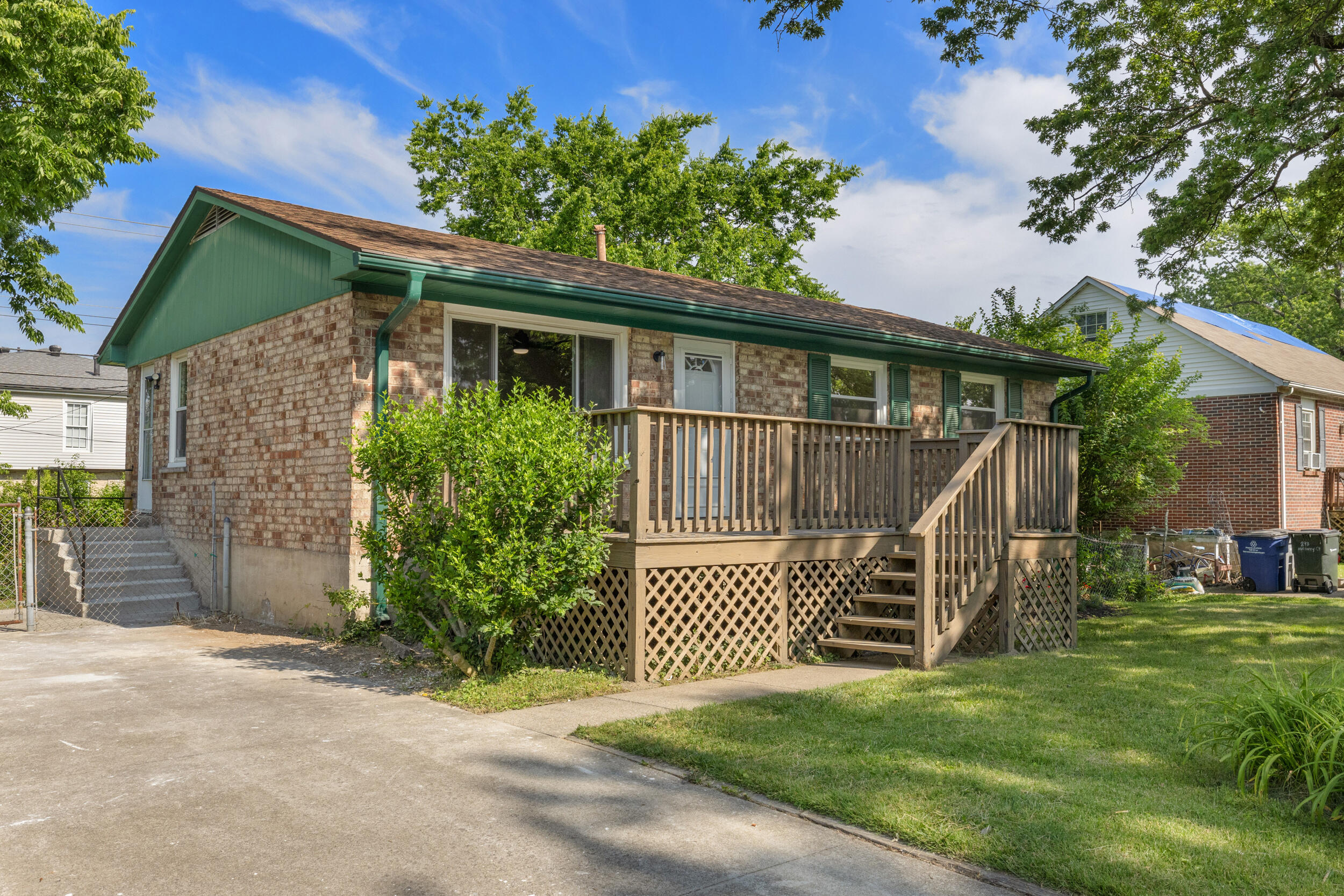 289 Mulberry Court — photo