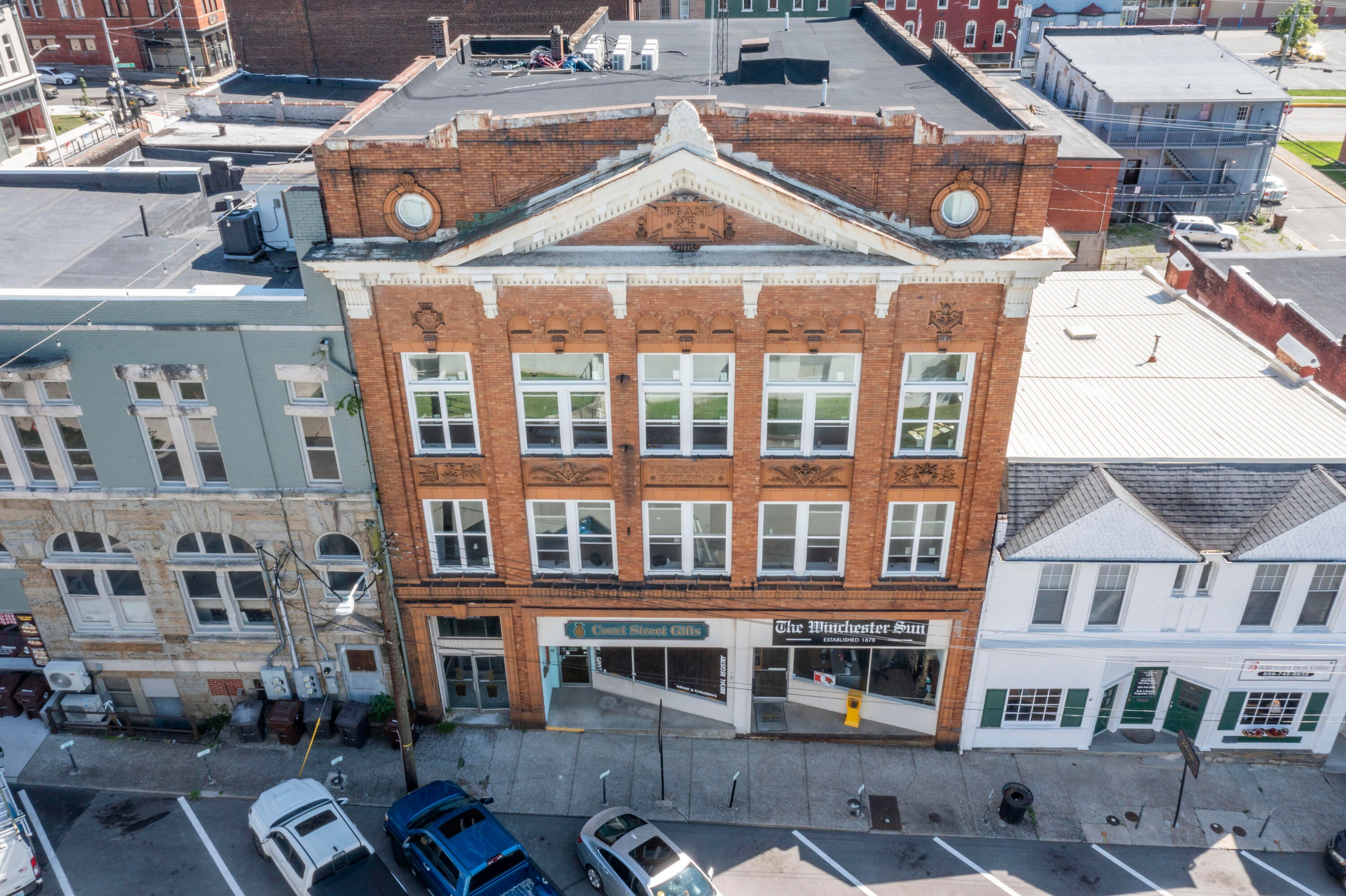 8 Court Street — photo