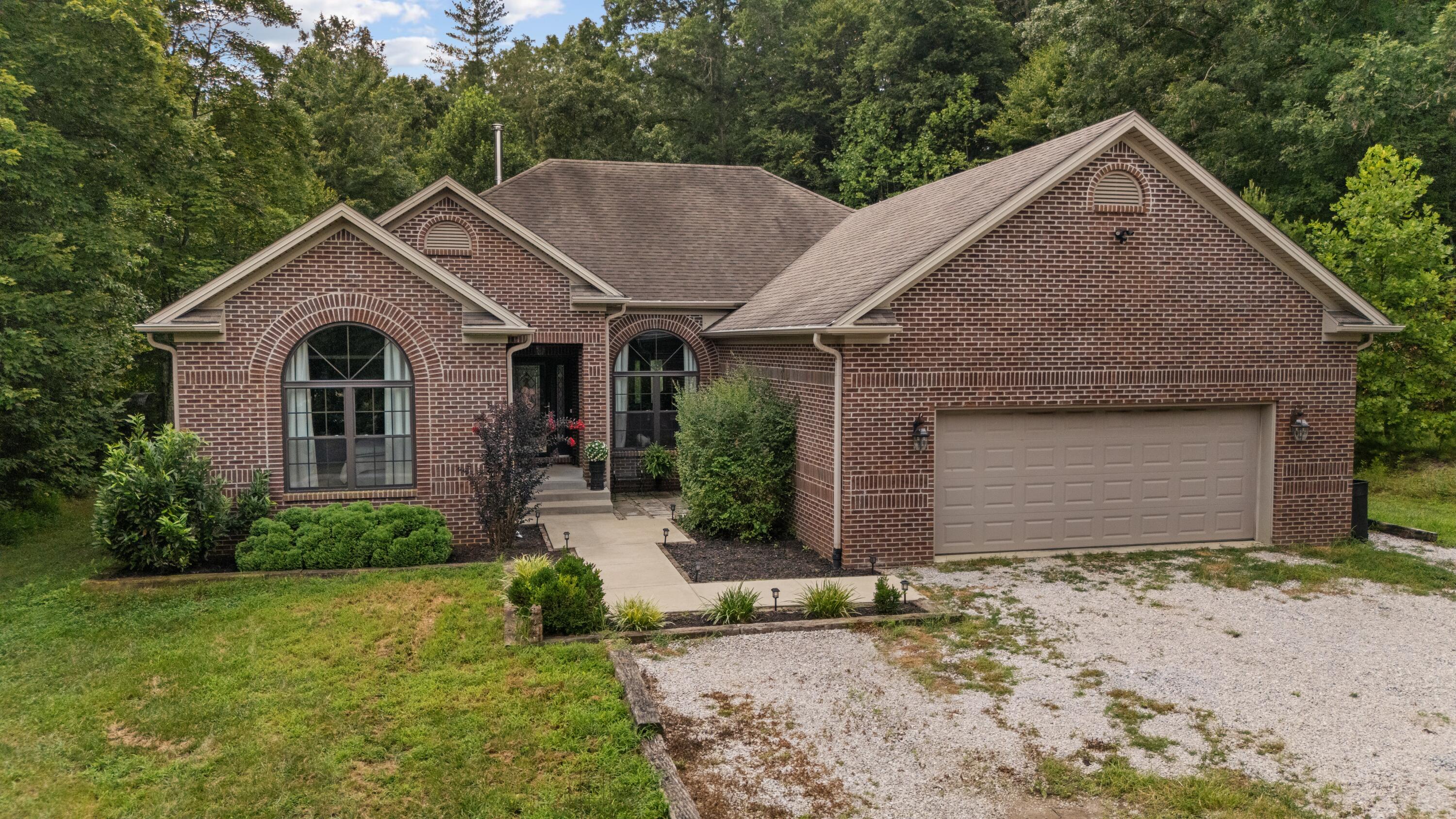 625 Pine Ridge Road — photo