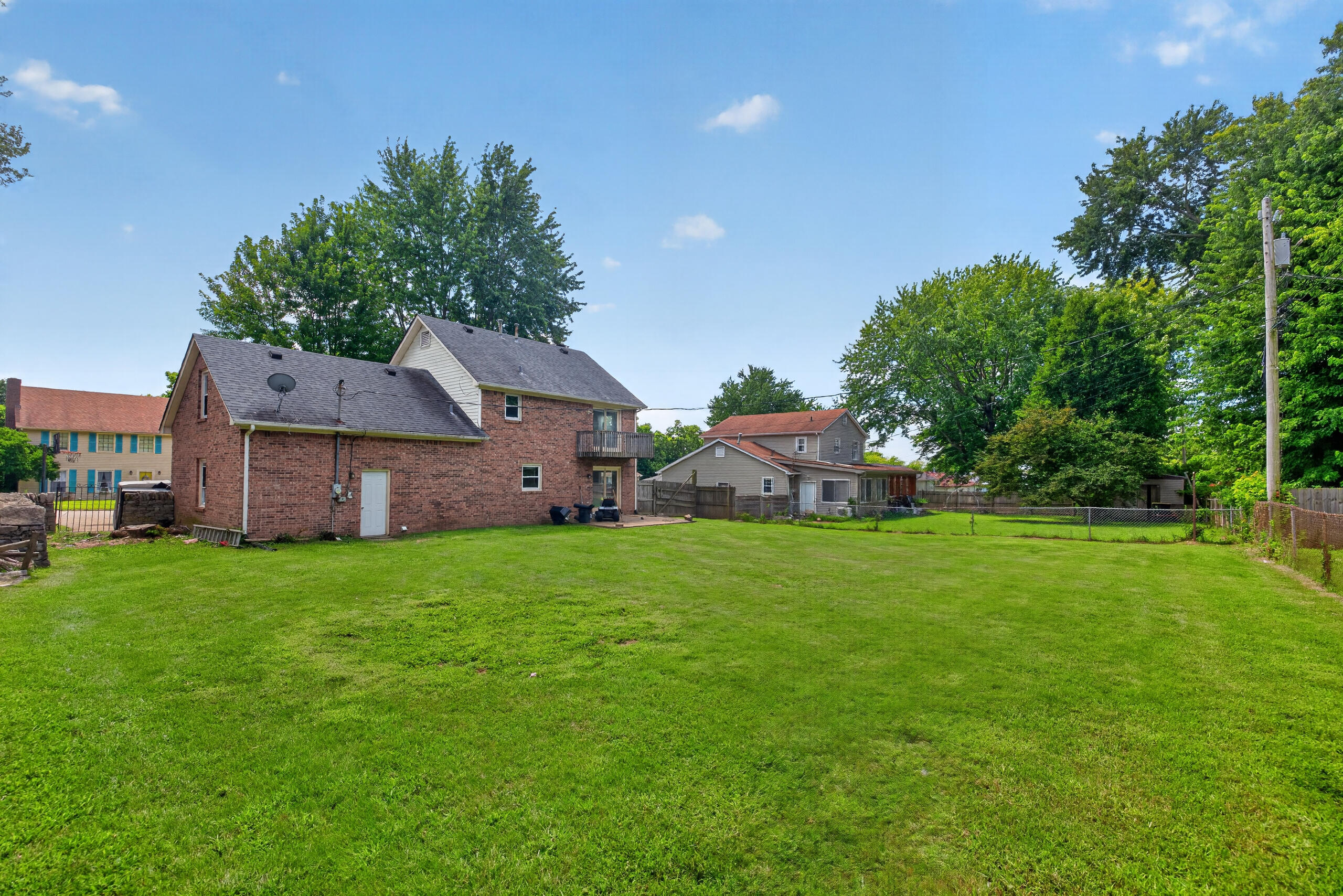 522 Sheffield Drive — photo
