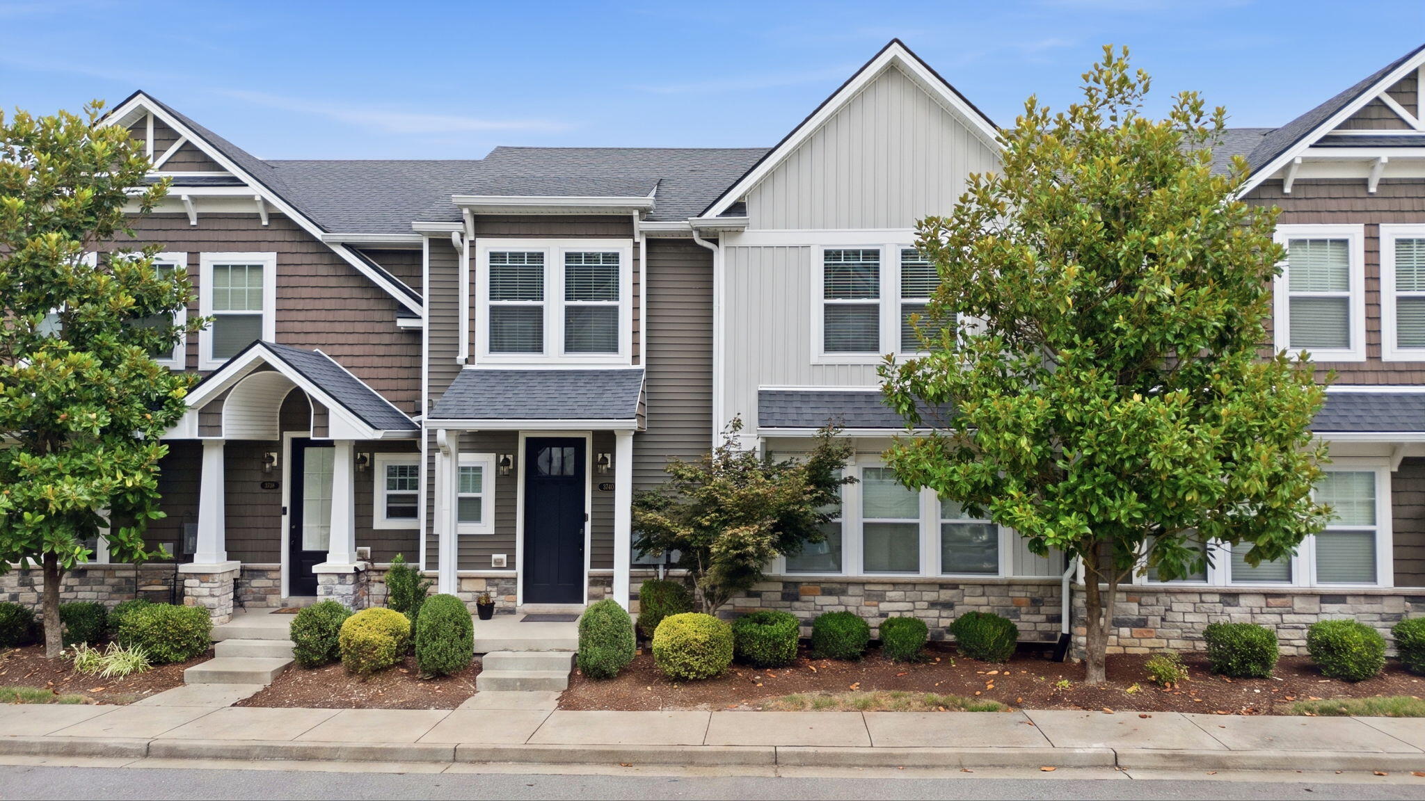 3740 Kings Glen Park — photo