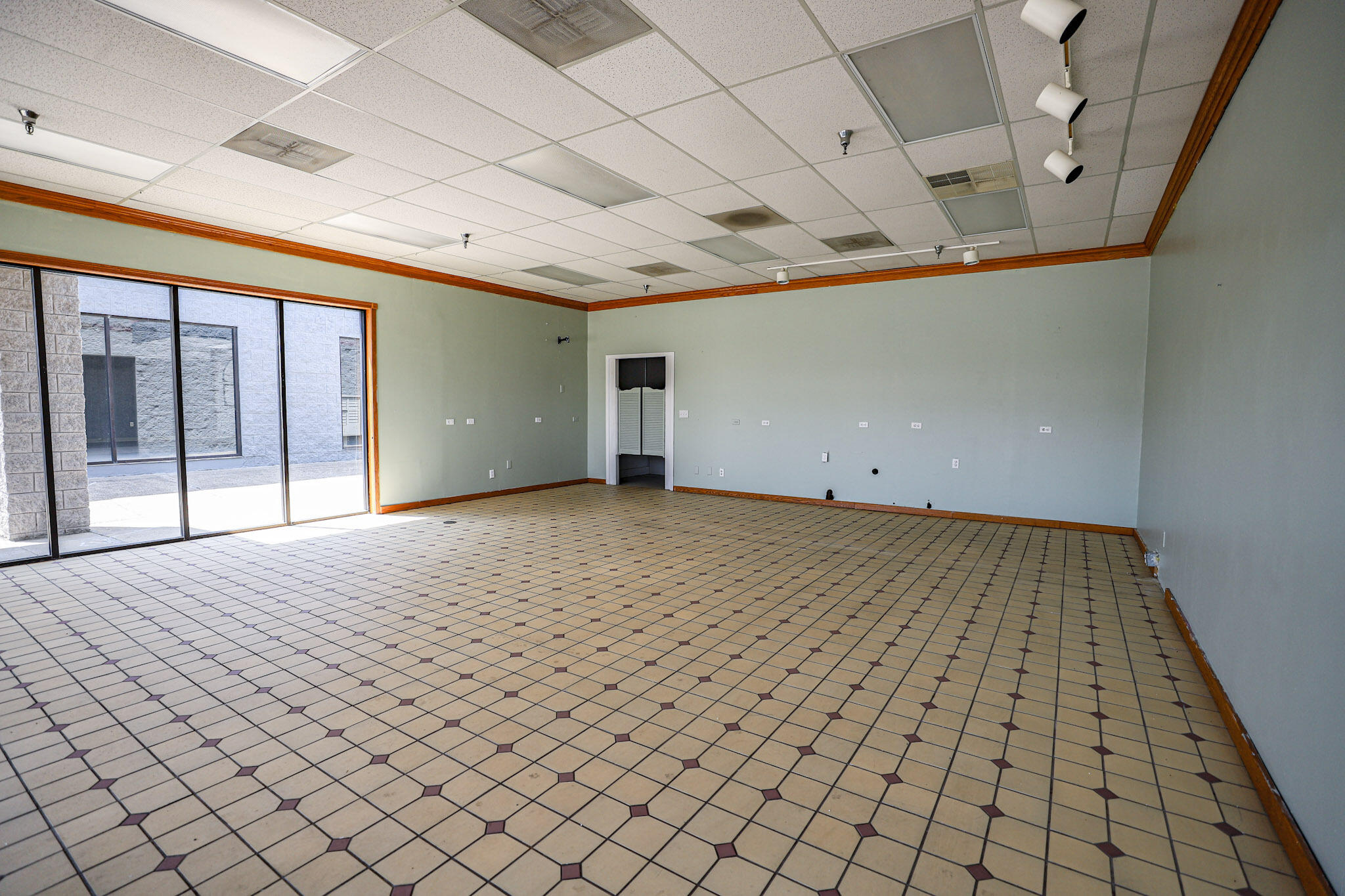 375 Outlet Avenue 375 — photo