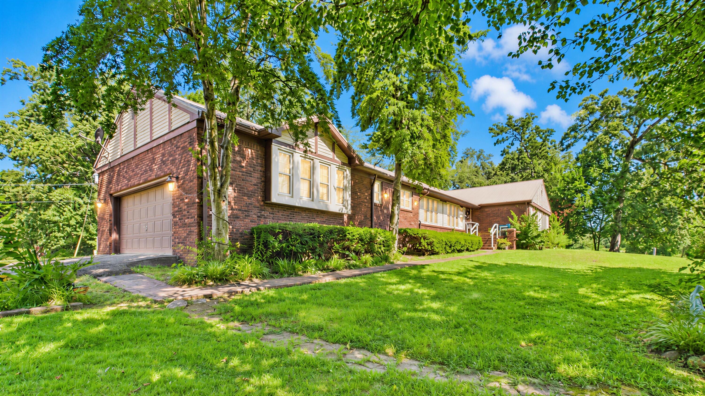 99 Dogwood Drive — photo