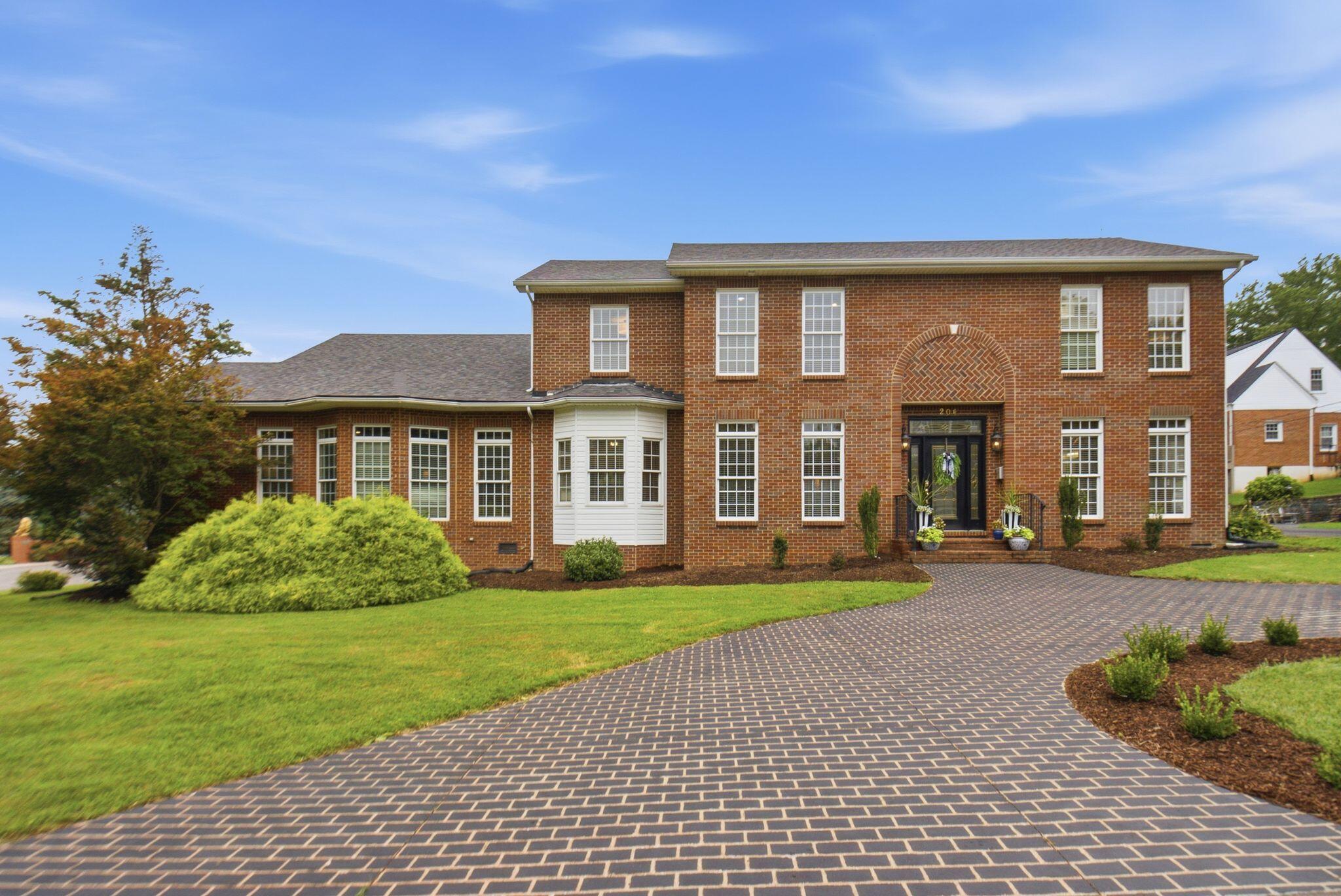 204 Valley Vista Drive — photo
