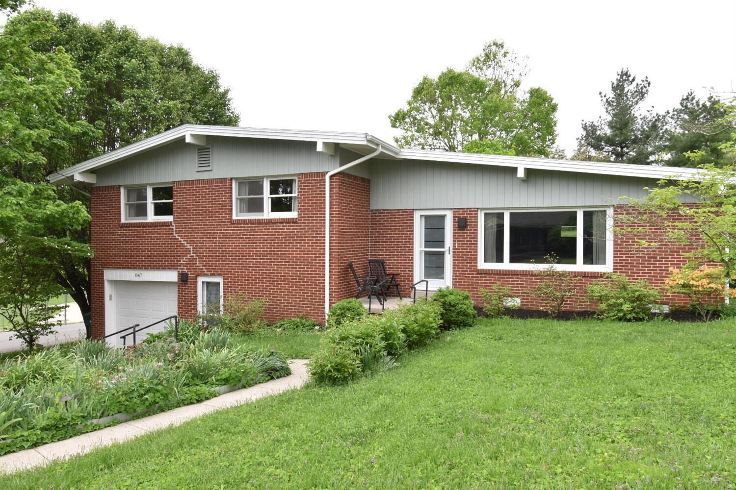 847 Shadeland Drive — photo