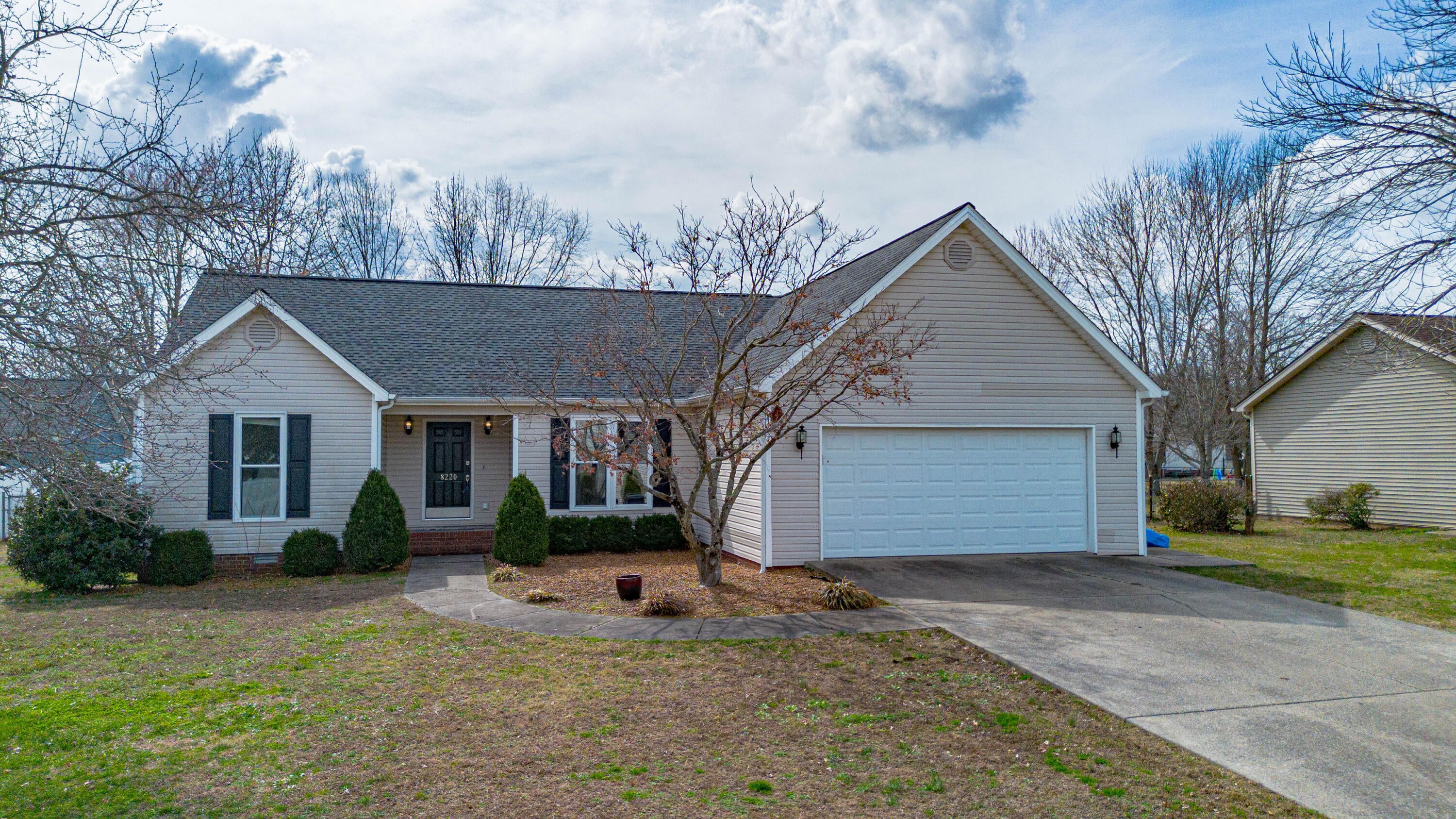 8220 Timberland Drive — photo