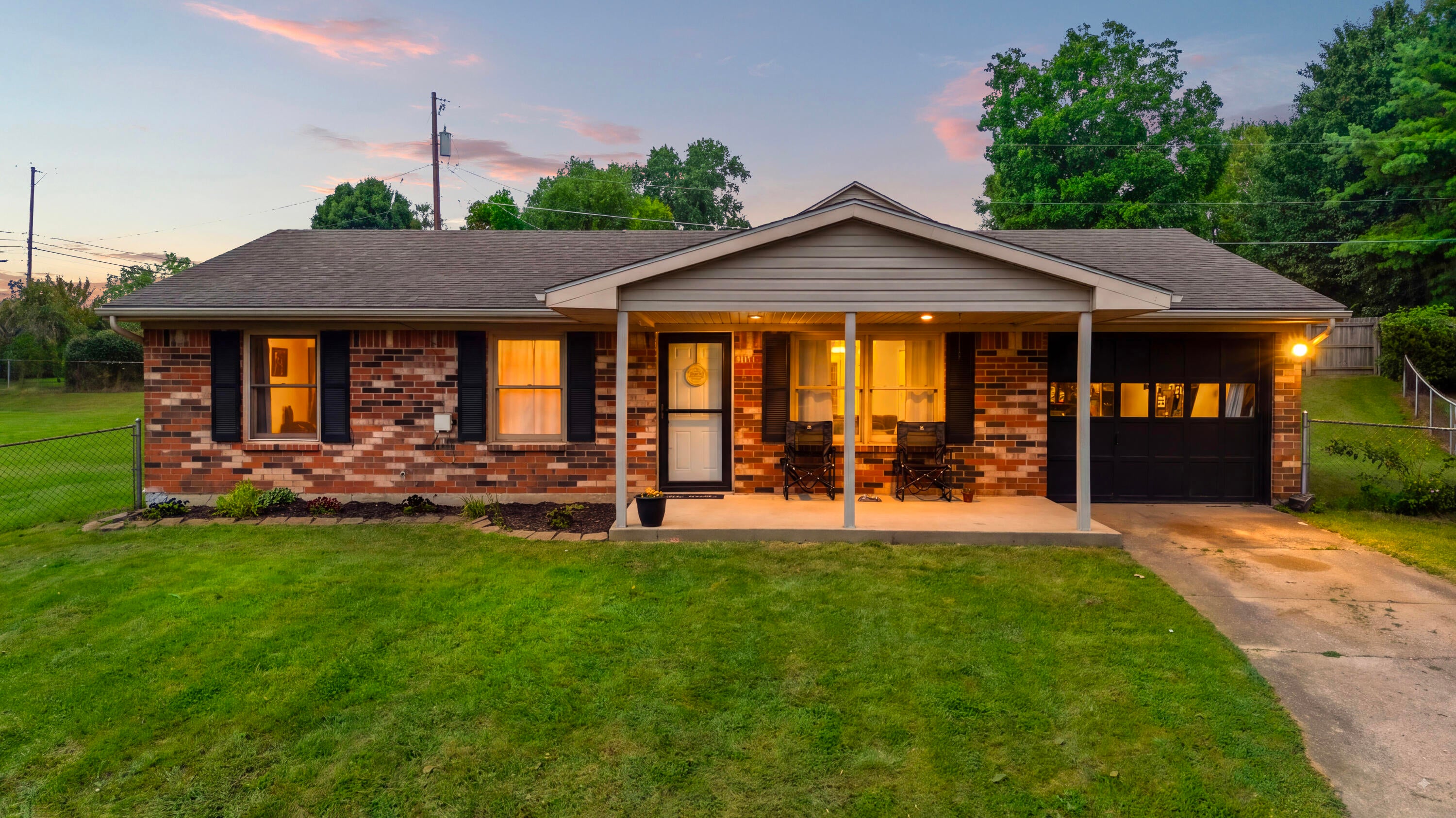1106 Pocahontas Court — photo