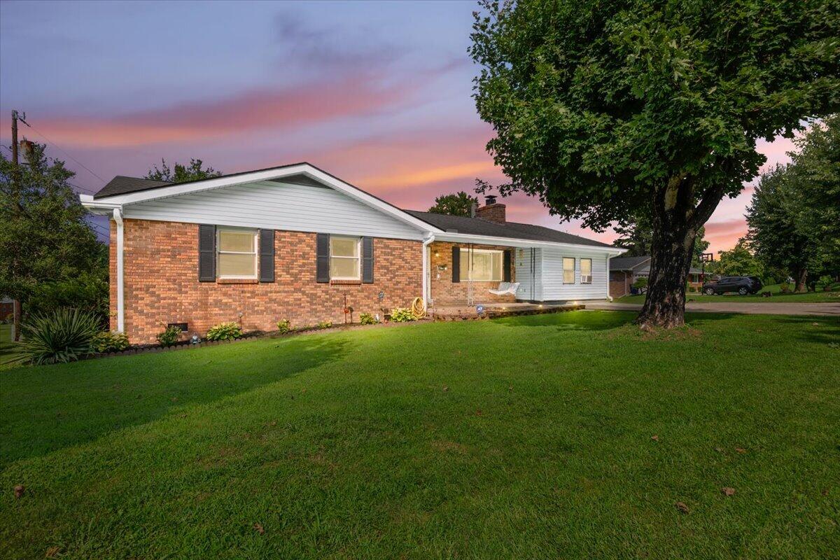1406 Oak Ridge Road — photo