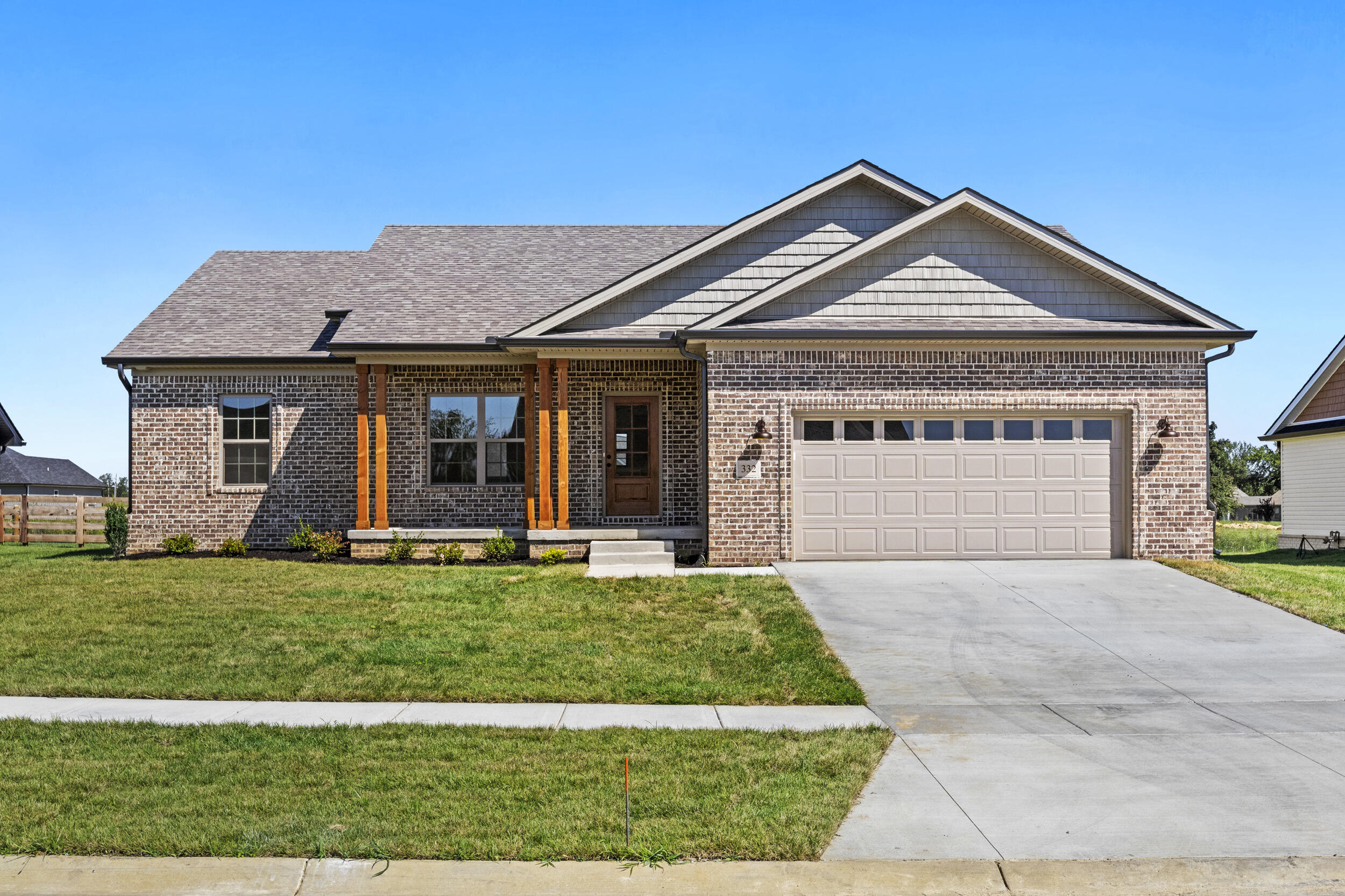 332 Mohegan Trail — photo