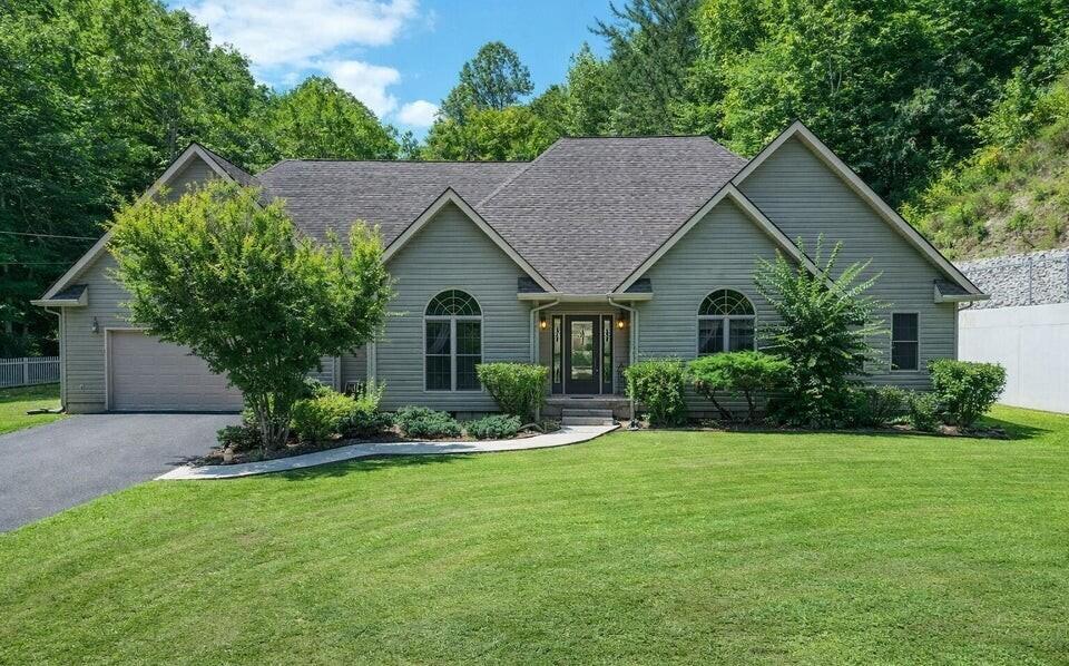 239 239 Sulphur Springs Rd Road — photo
