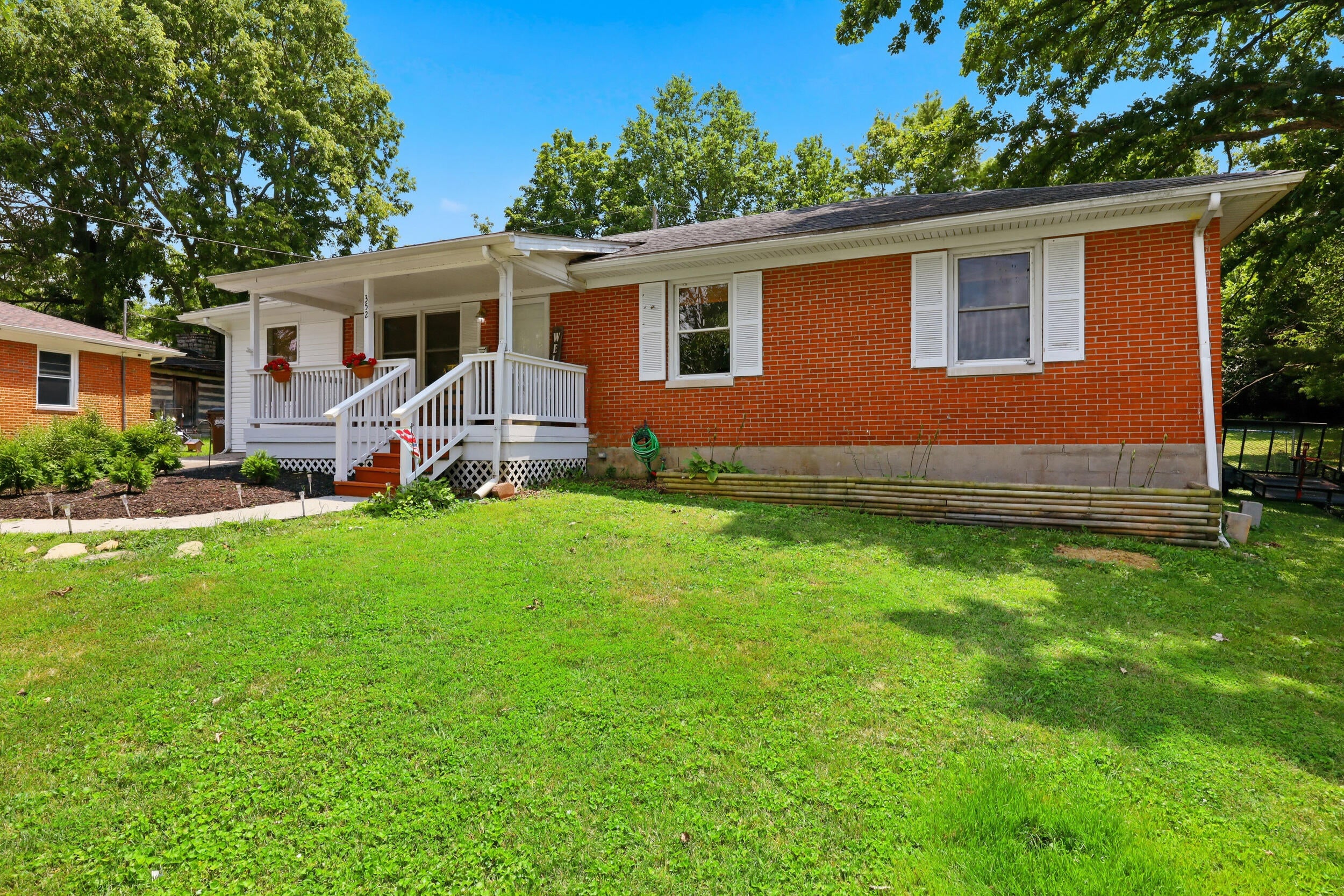 352 Ridgewood Drive — photo