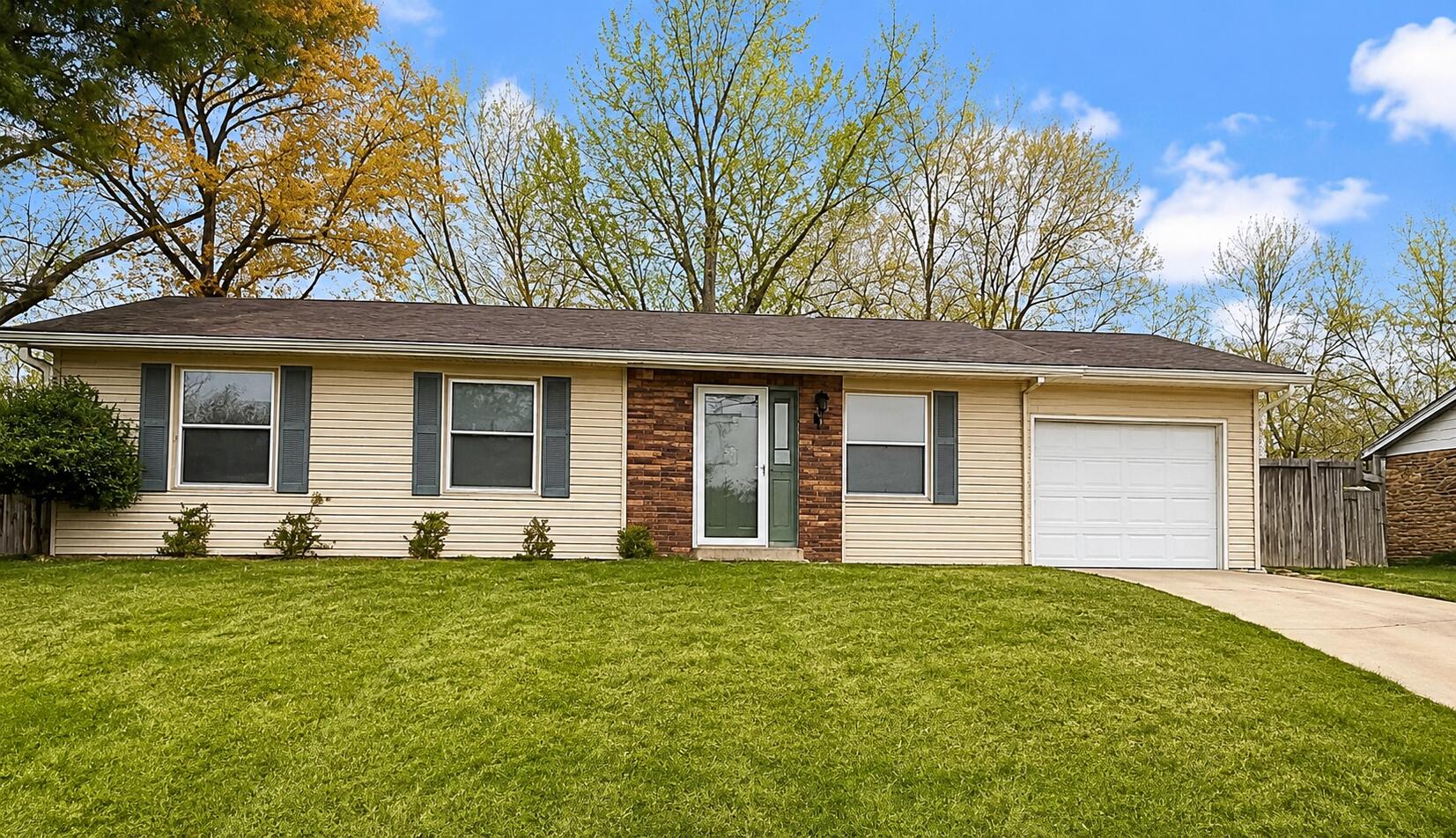 107 Hillside Drive — photo