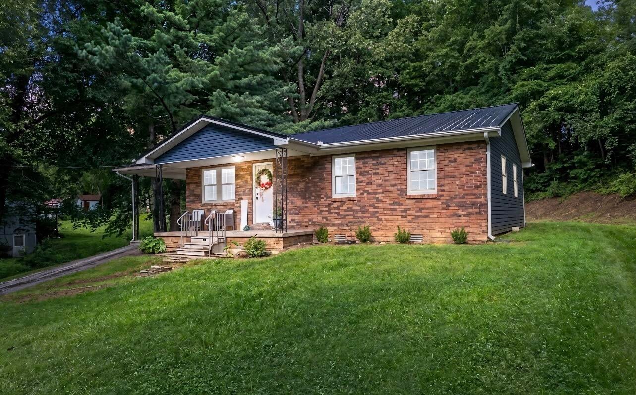 52 Homestead Lane — photo
