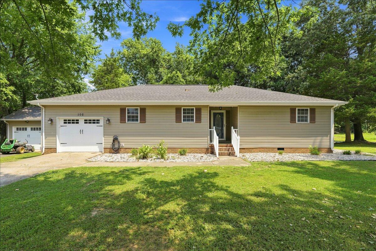 102 Wendy Drive — photo