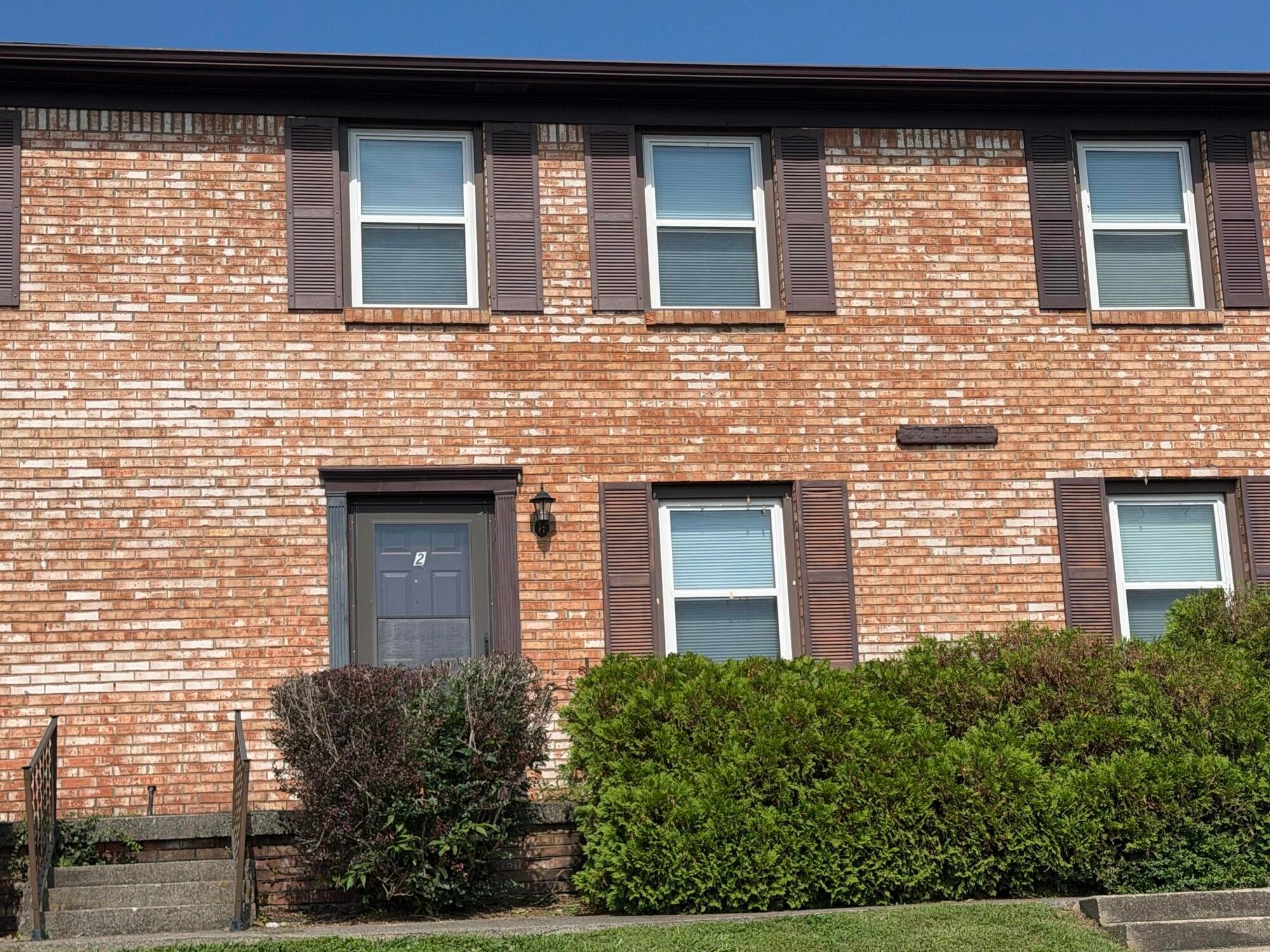 212 Calumet Drive 2 — photo