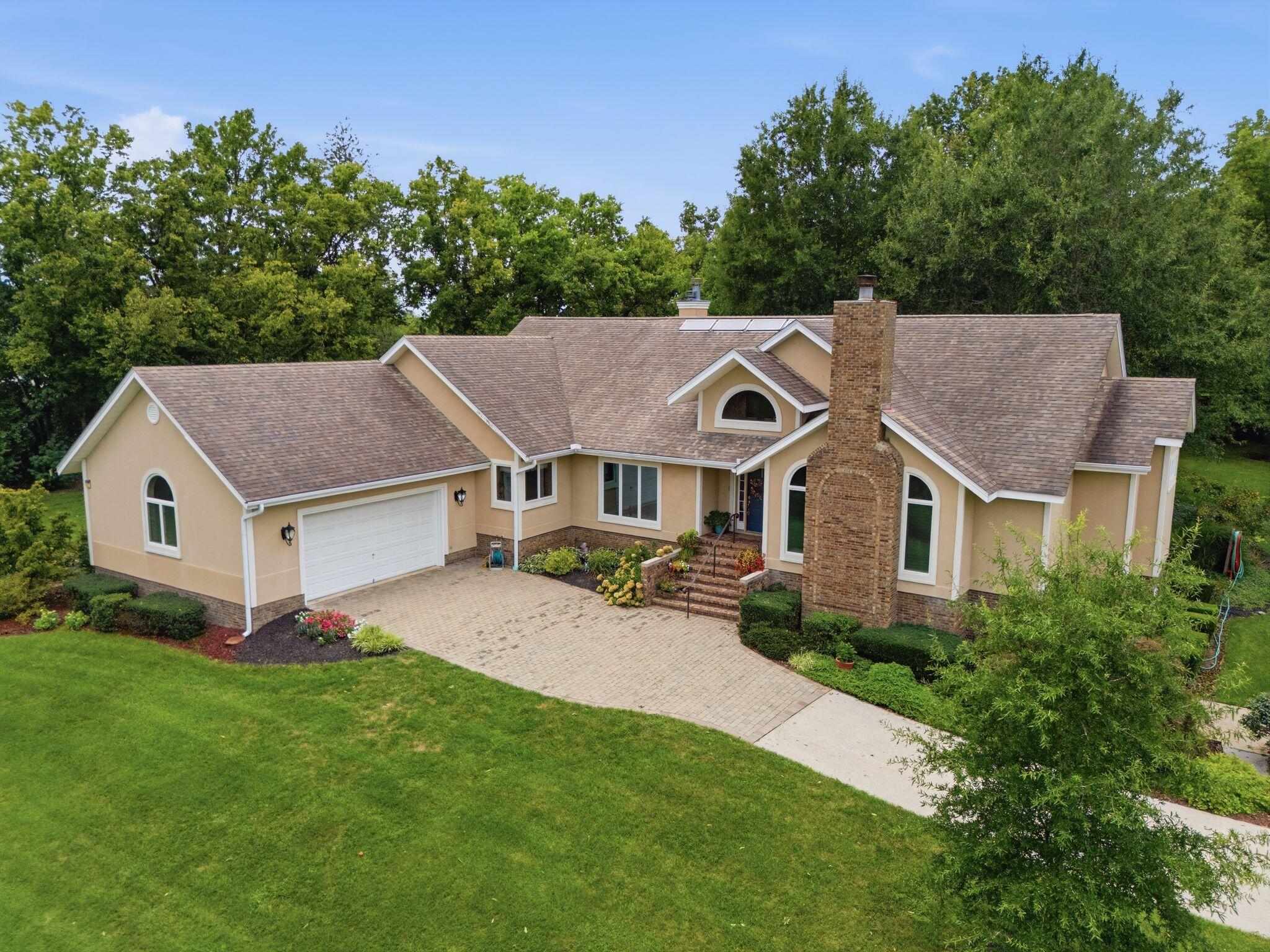 201 Ava Drive — photo