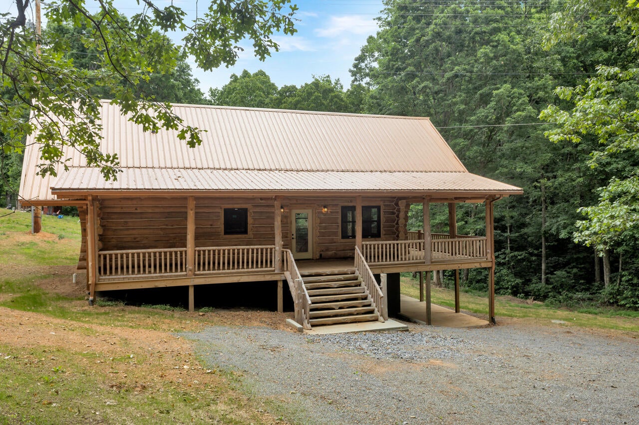 10 Forest Circle — photo