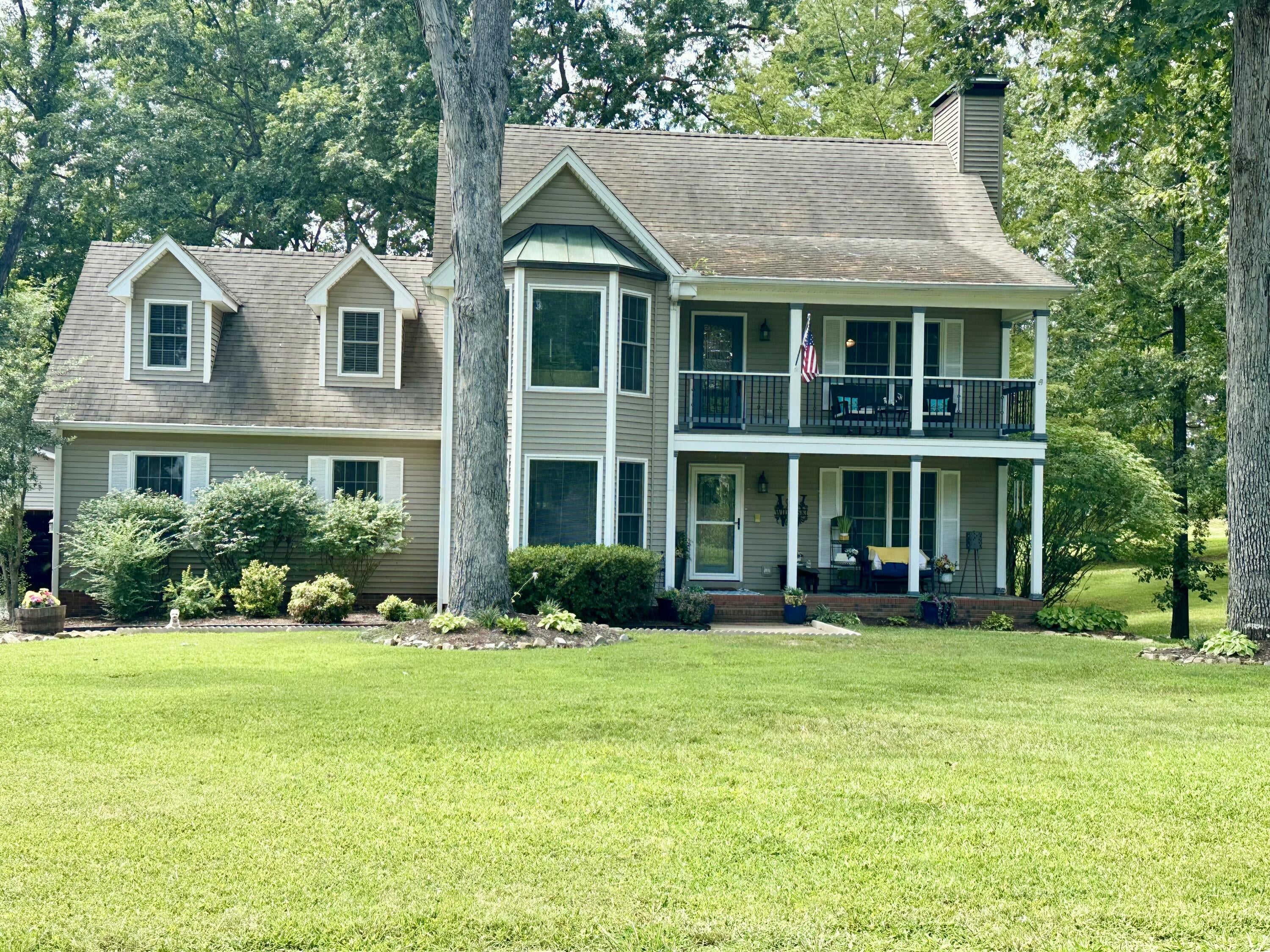 142 Adrian Lane — photo