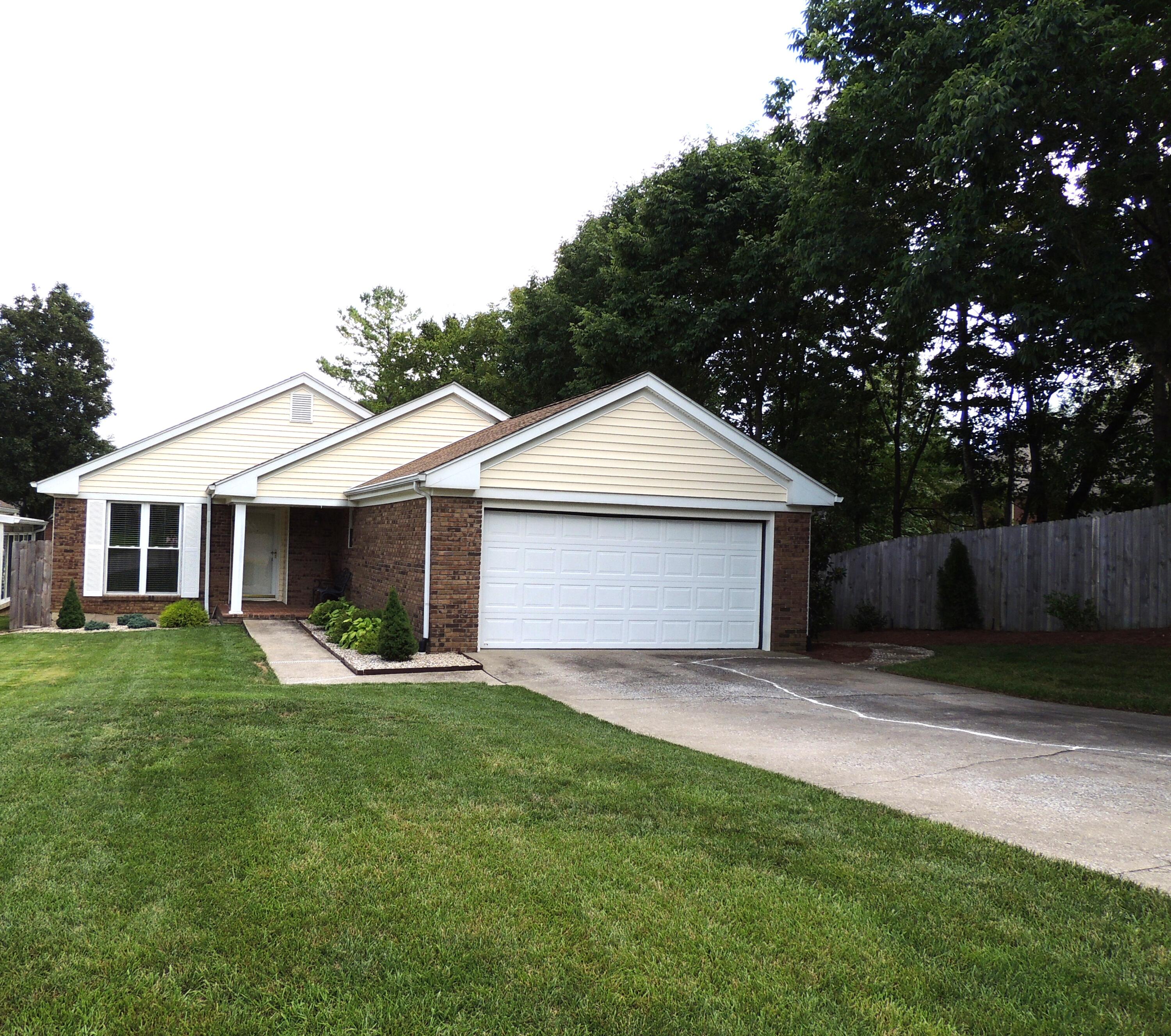 370 Garden Point Drive — photo